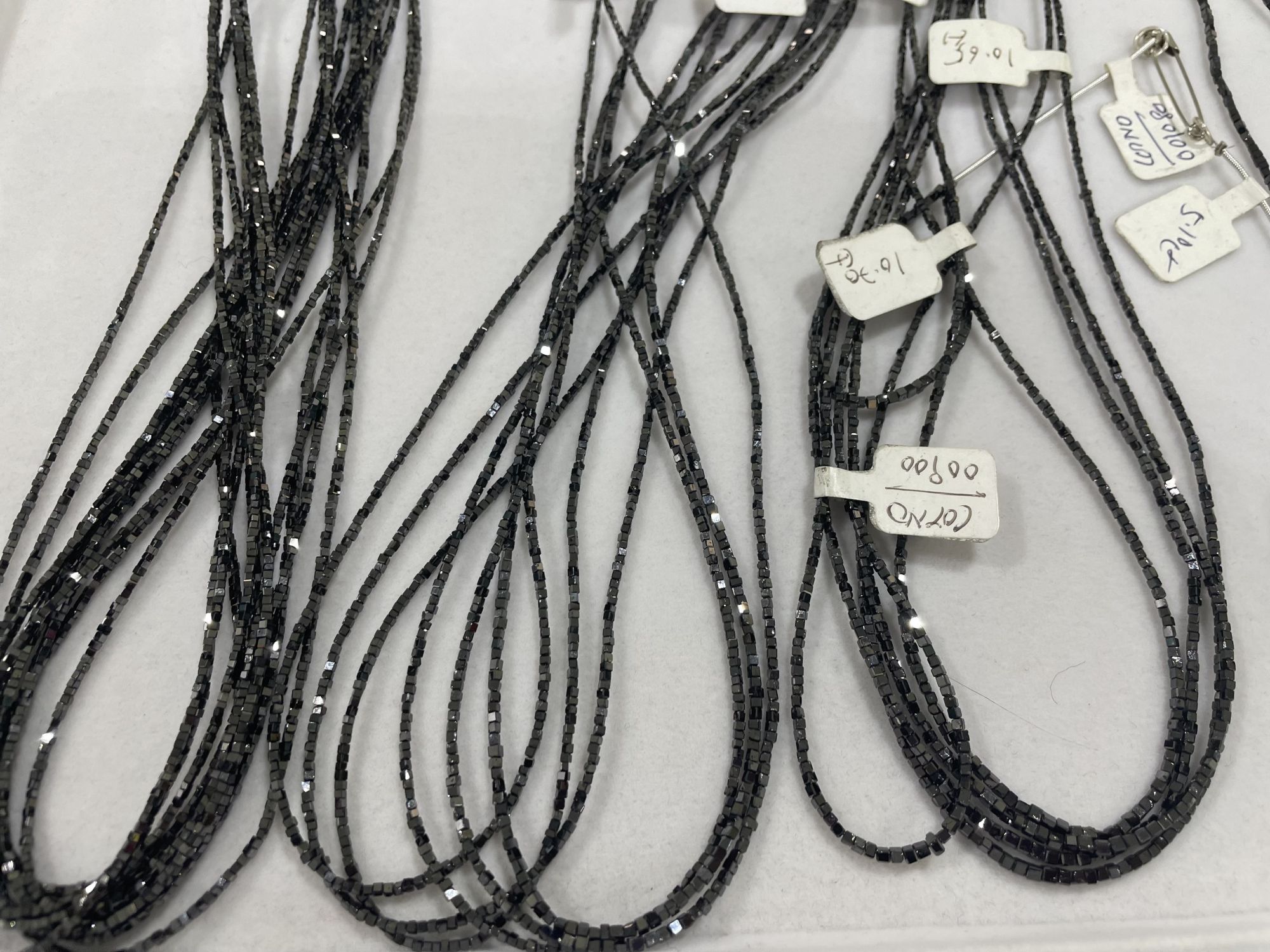 Black Diamonds Slim-Cube Faceted