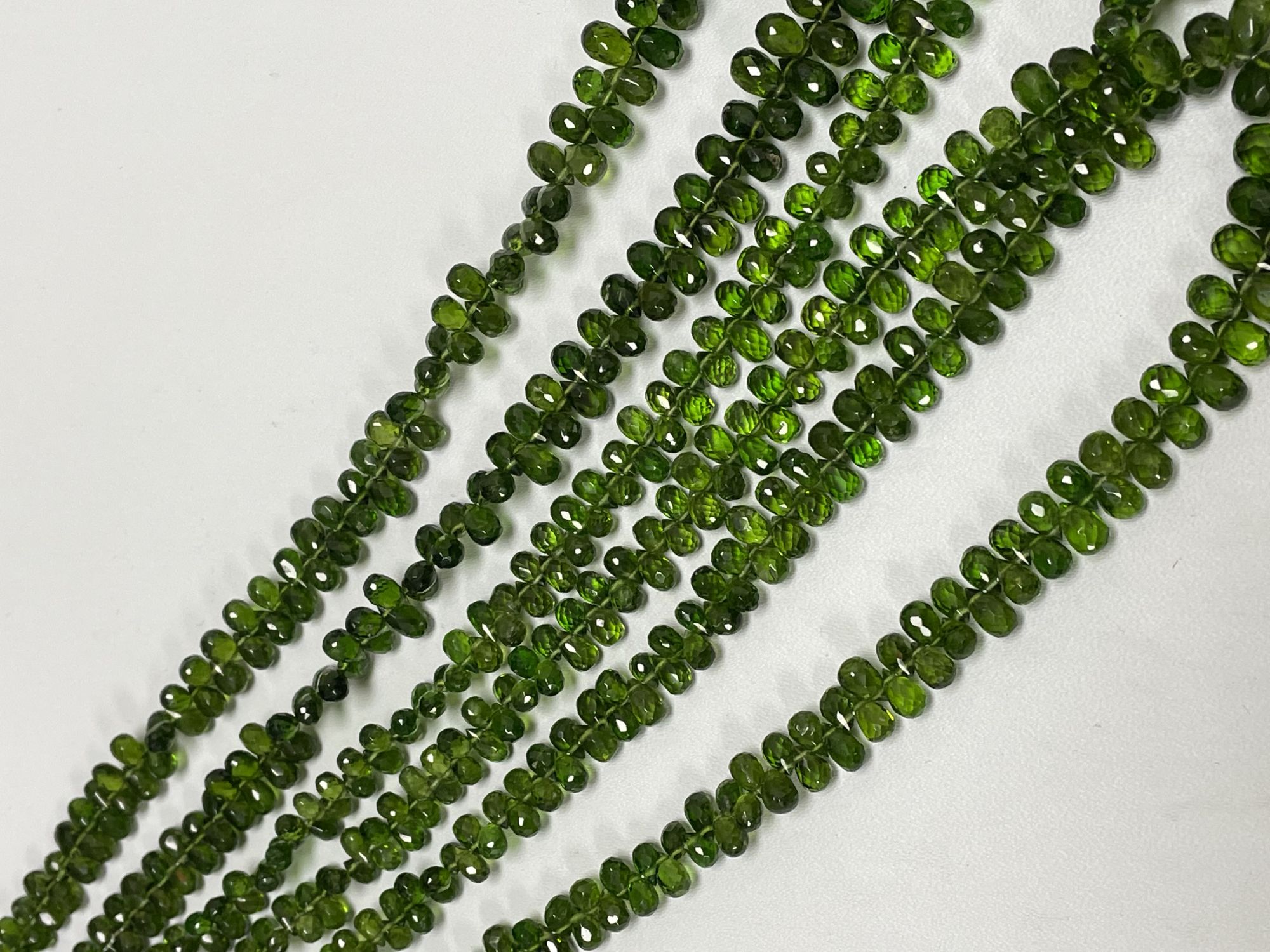 Chrome Diopside Drop Faceted
