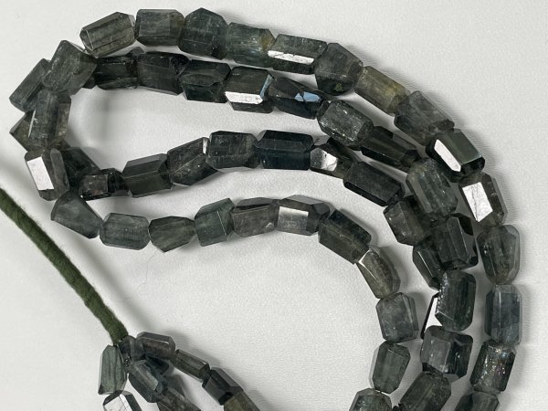 Moss Aquamarine Nuggets Faceted