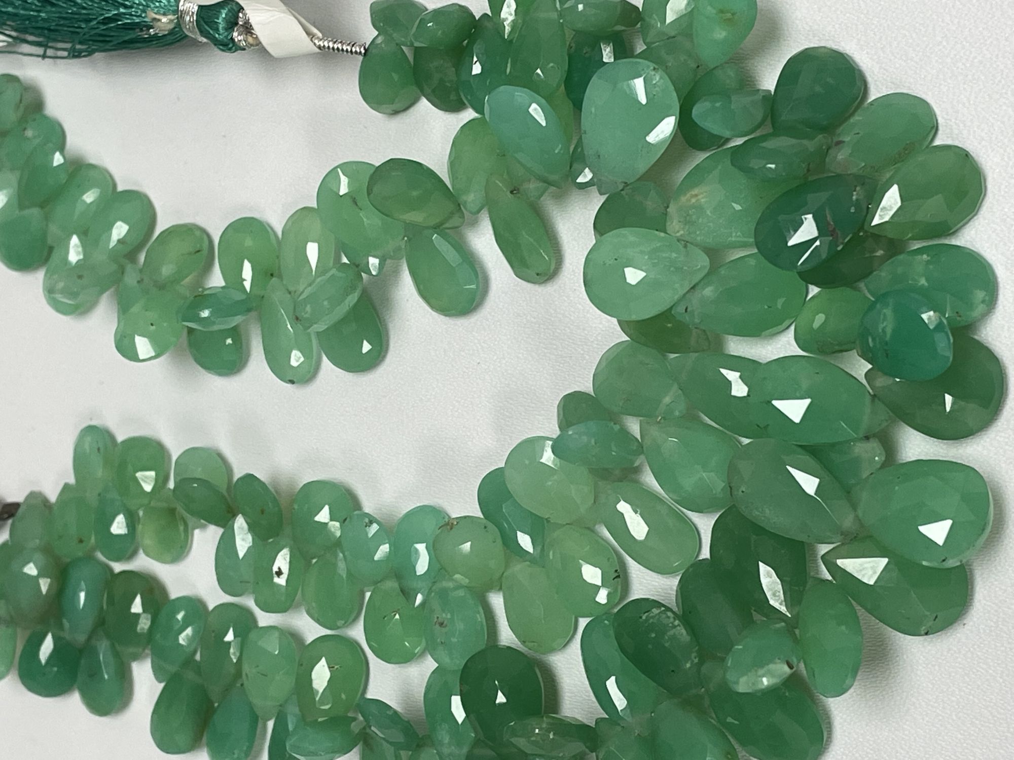 Chrysoprase Pear Faceted