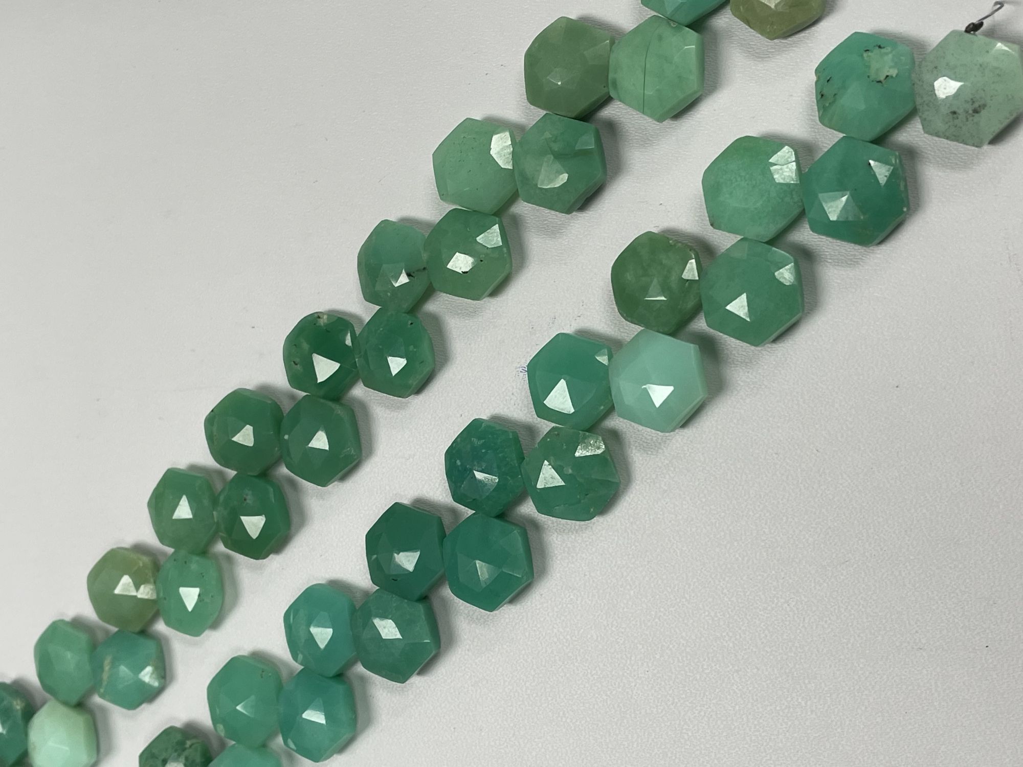 Chrysoprase Hexagon Faceted
