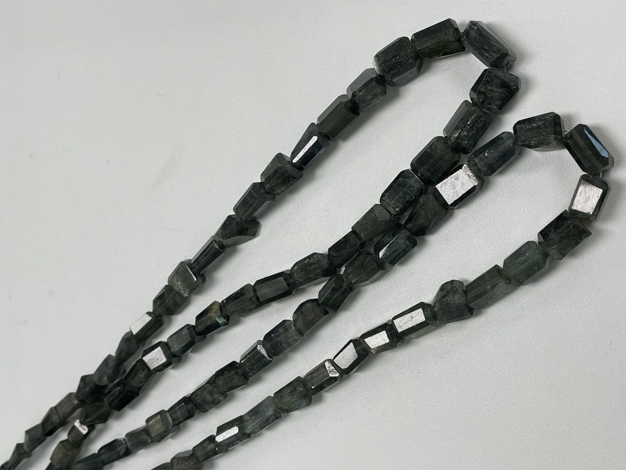 Moss Aquamarine Nuggets Faceted