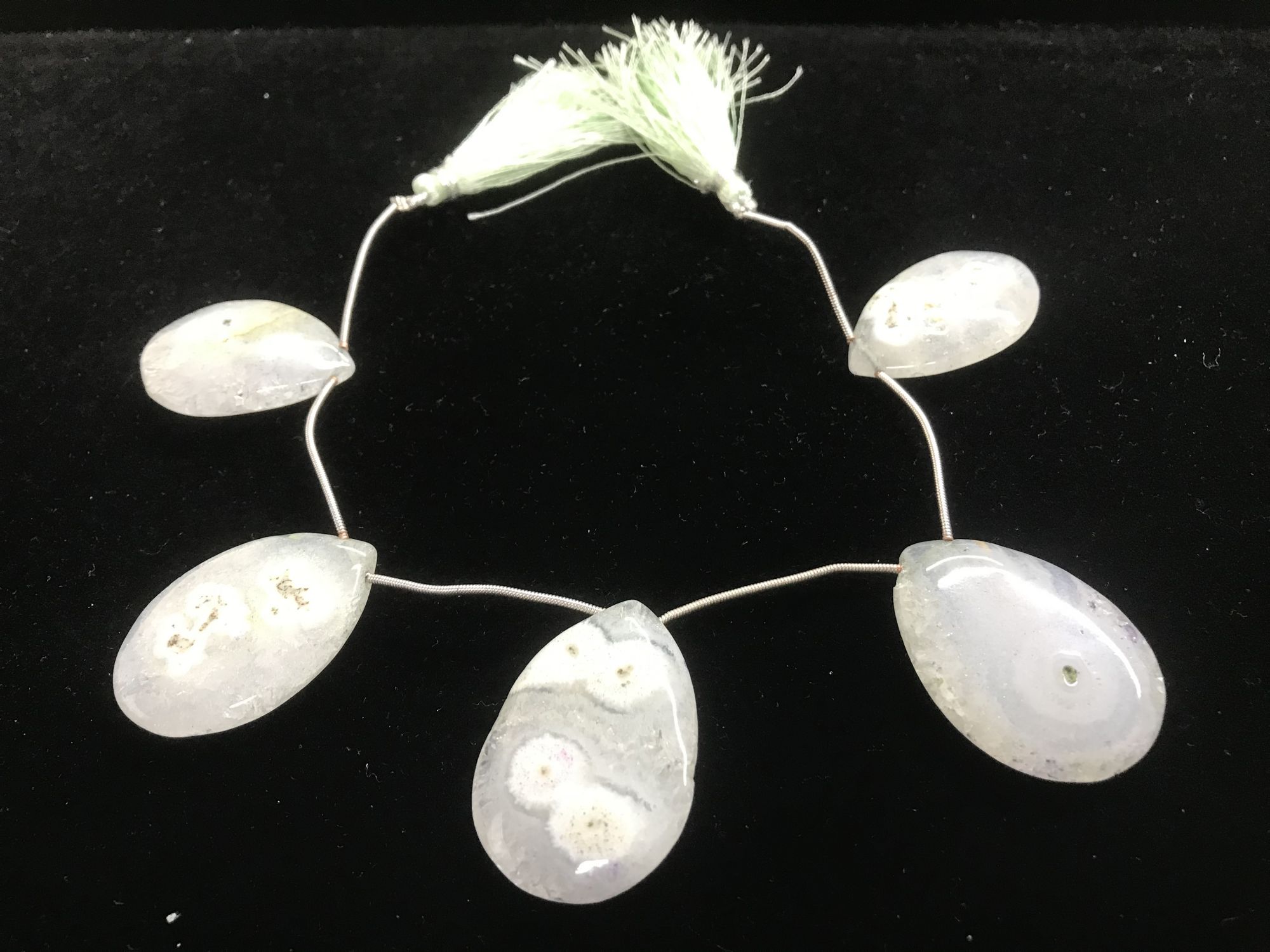 Solar Quartz Pear Smooth