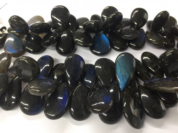 Natural Black Labradorite Pears Smooth