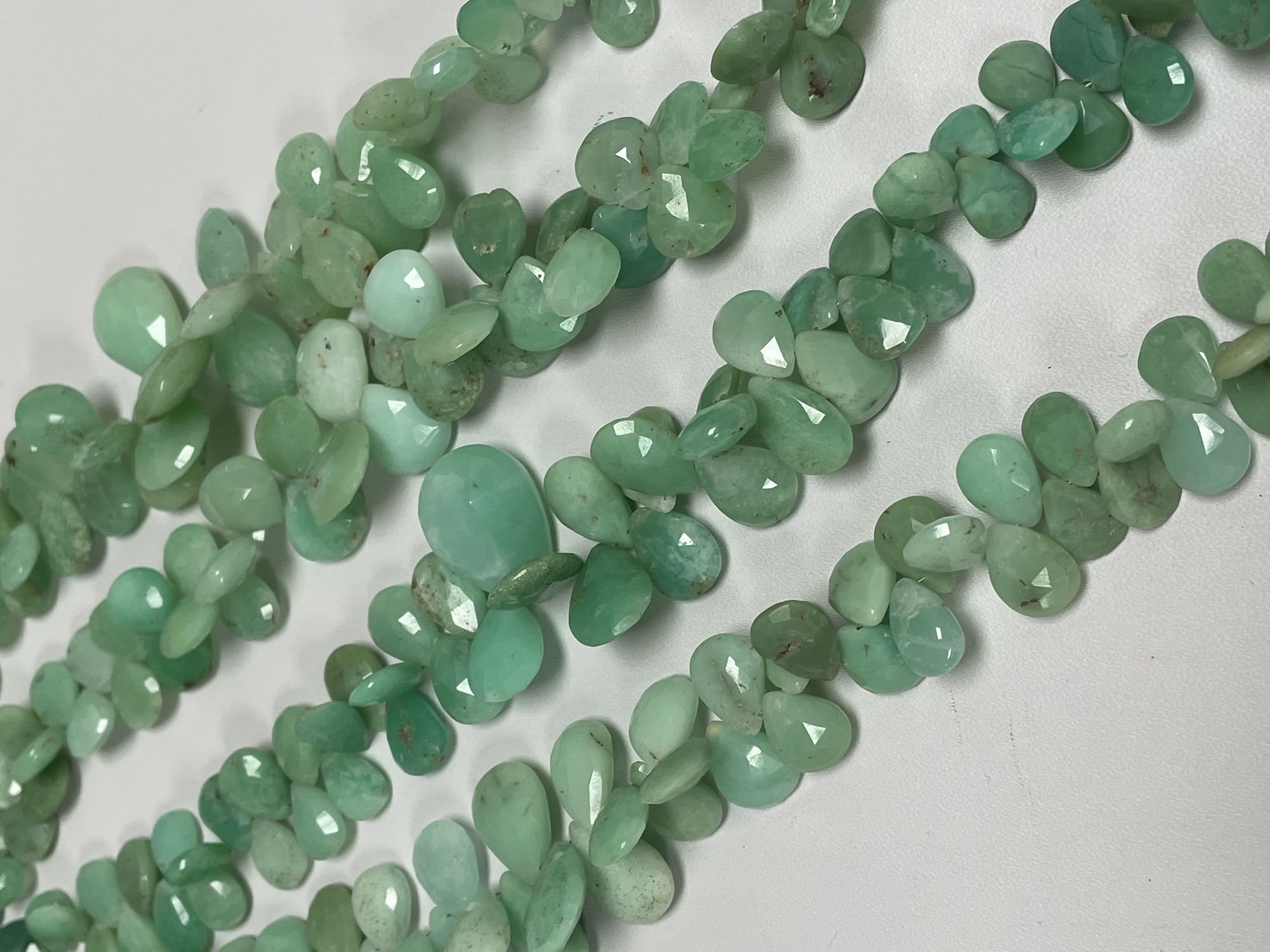 Chrysoprase Pear Faceted