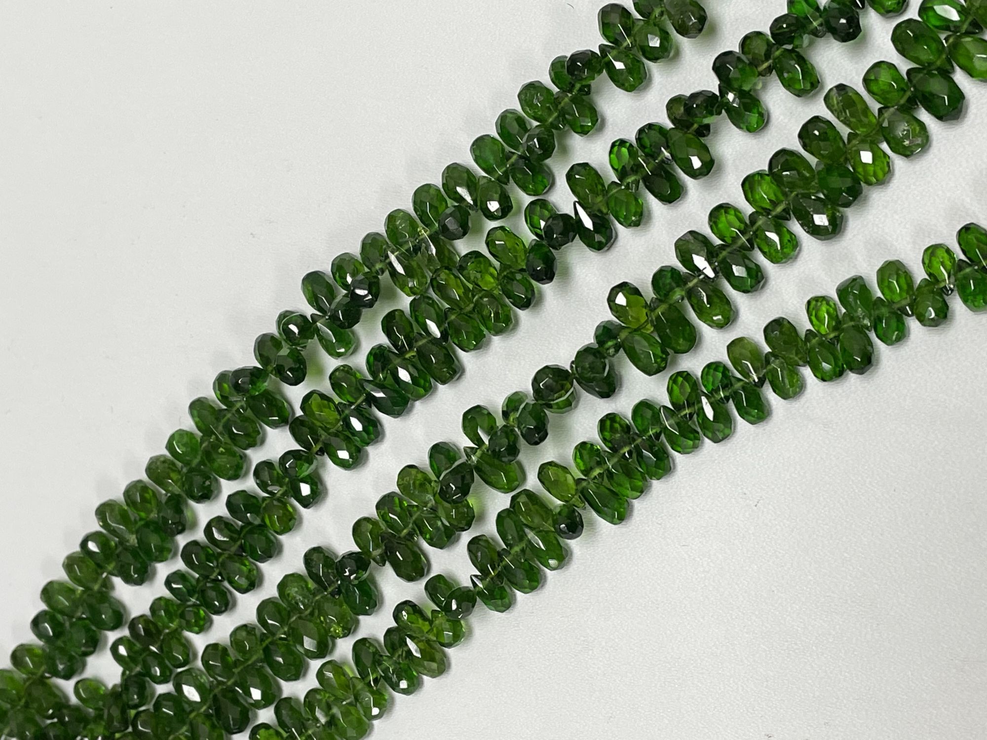 Chrome Diopside Drop Faceted