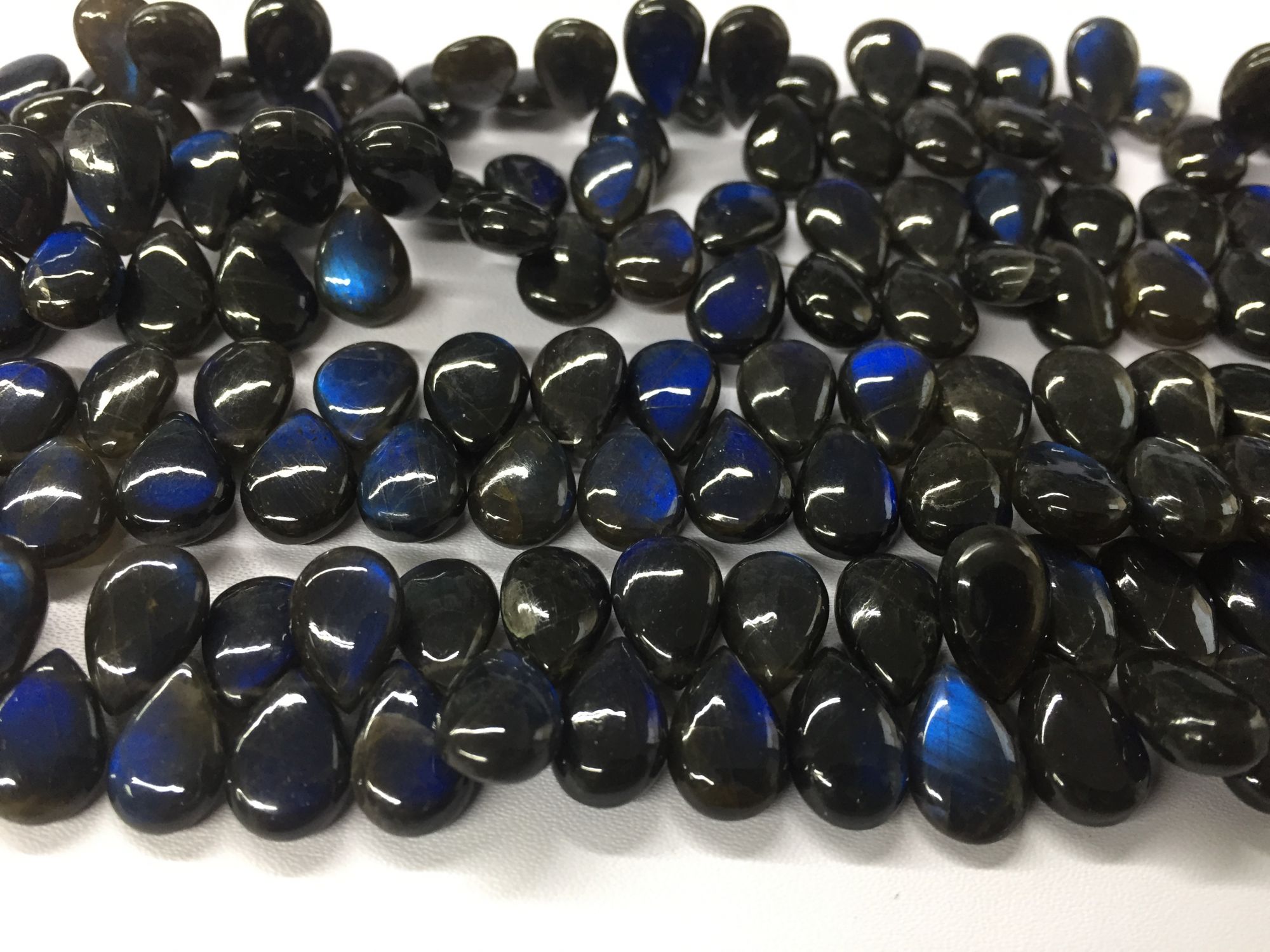 Natural Black Labradorite Pears Smooth