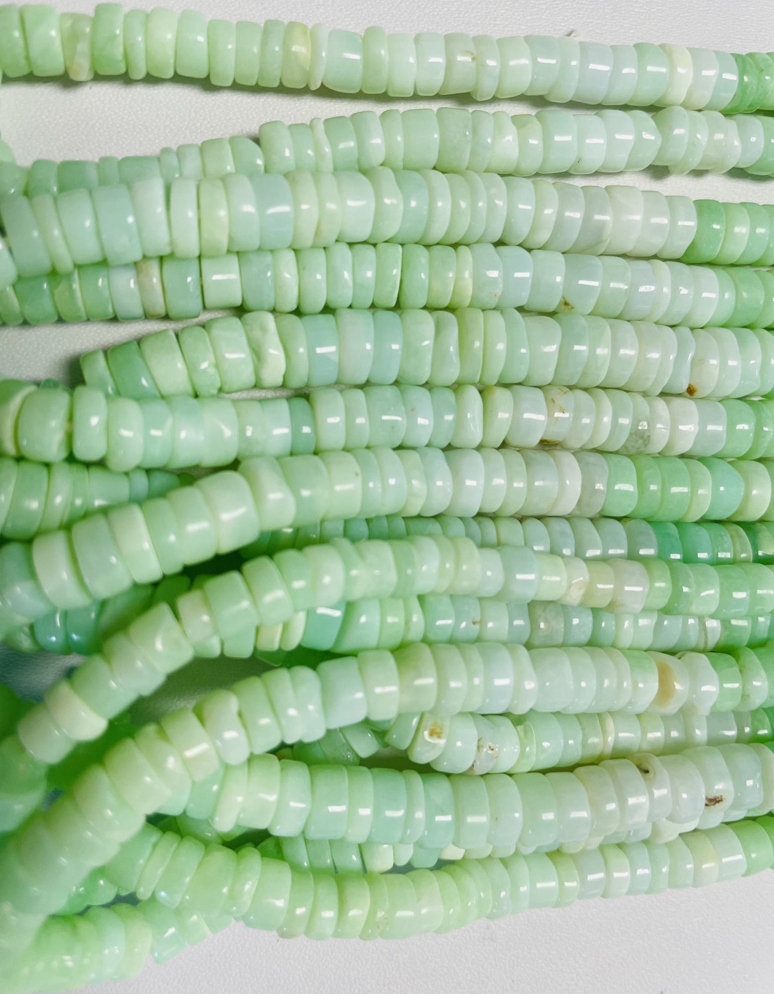 Shaded Opal Tire Smooth