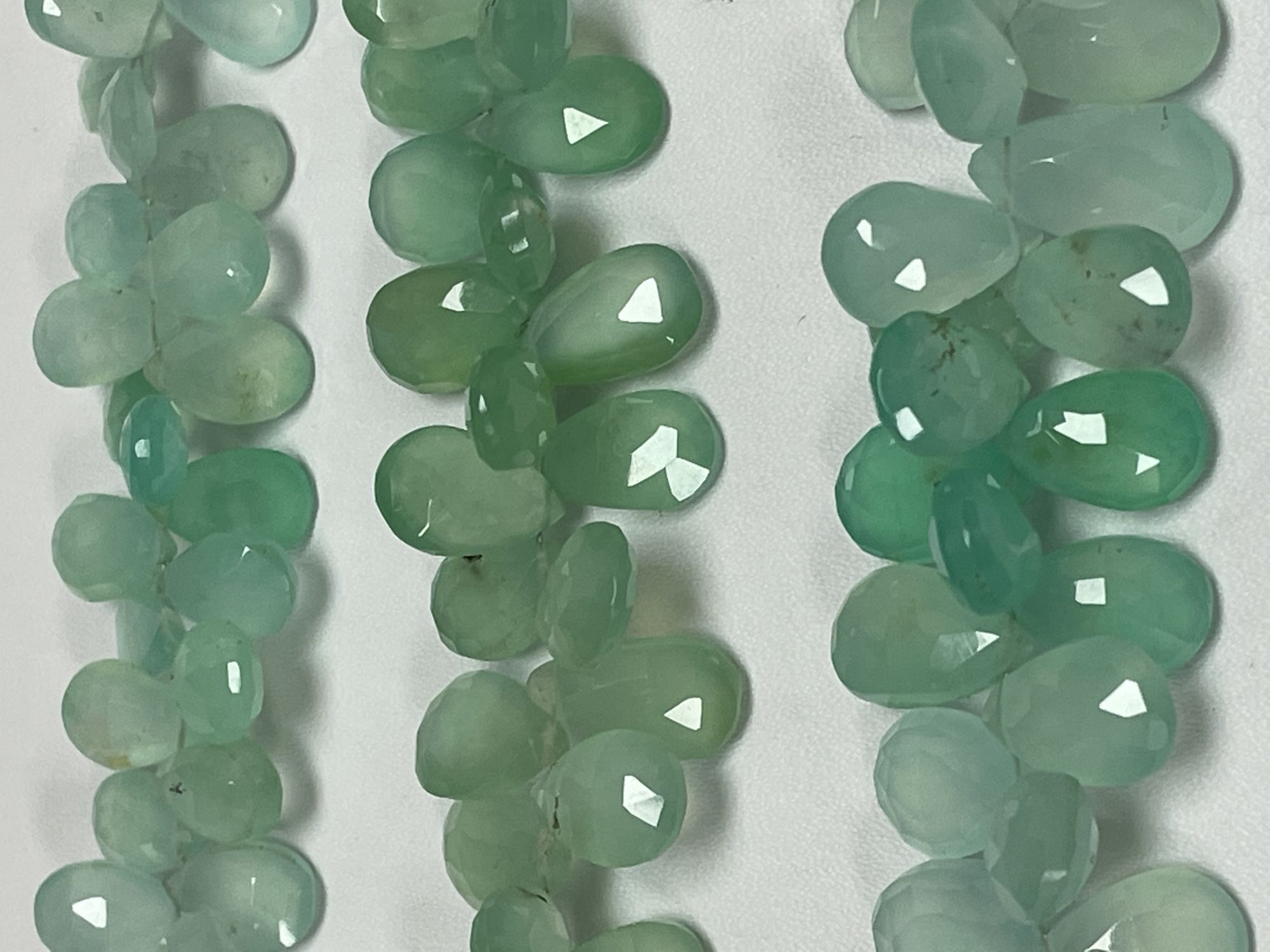 Chrysoprase Pear Faceted