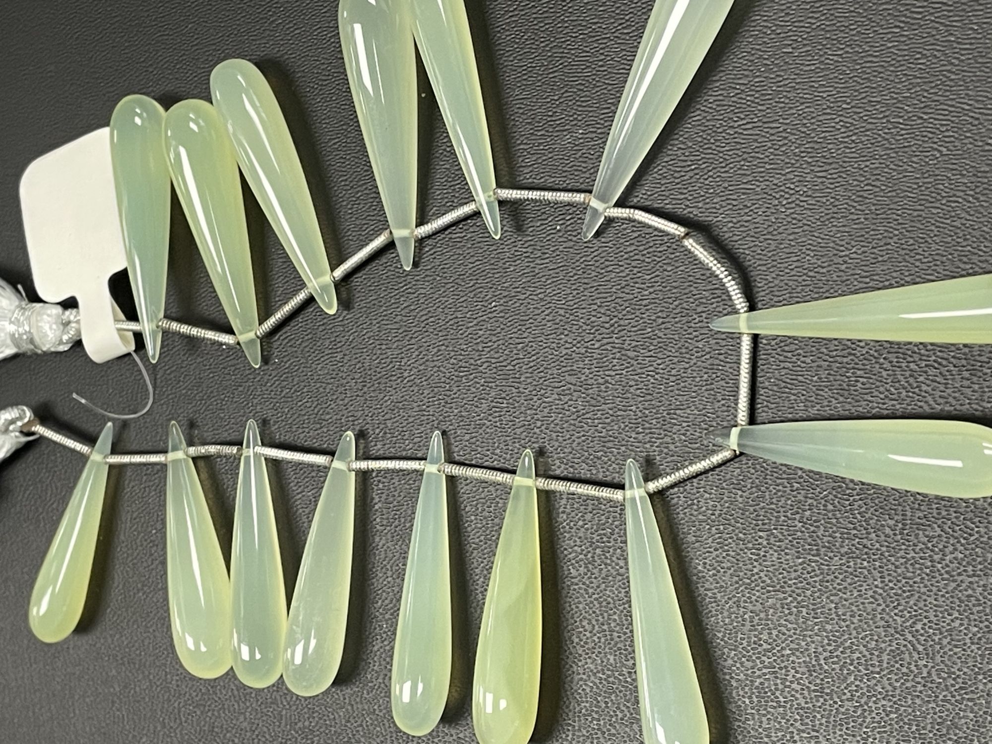 Green Chalcedony Long Drop Smooth