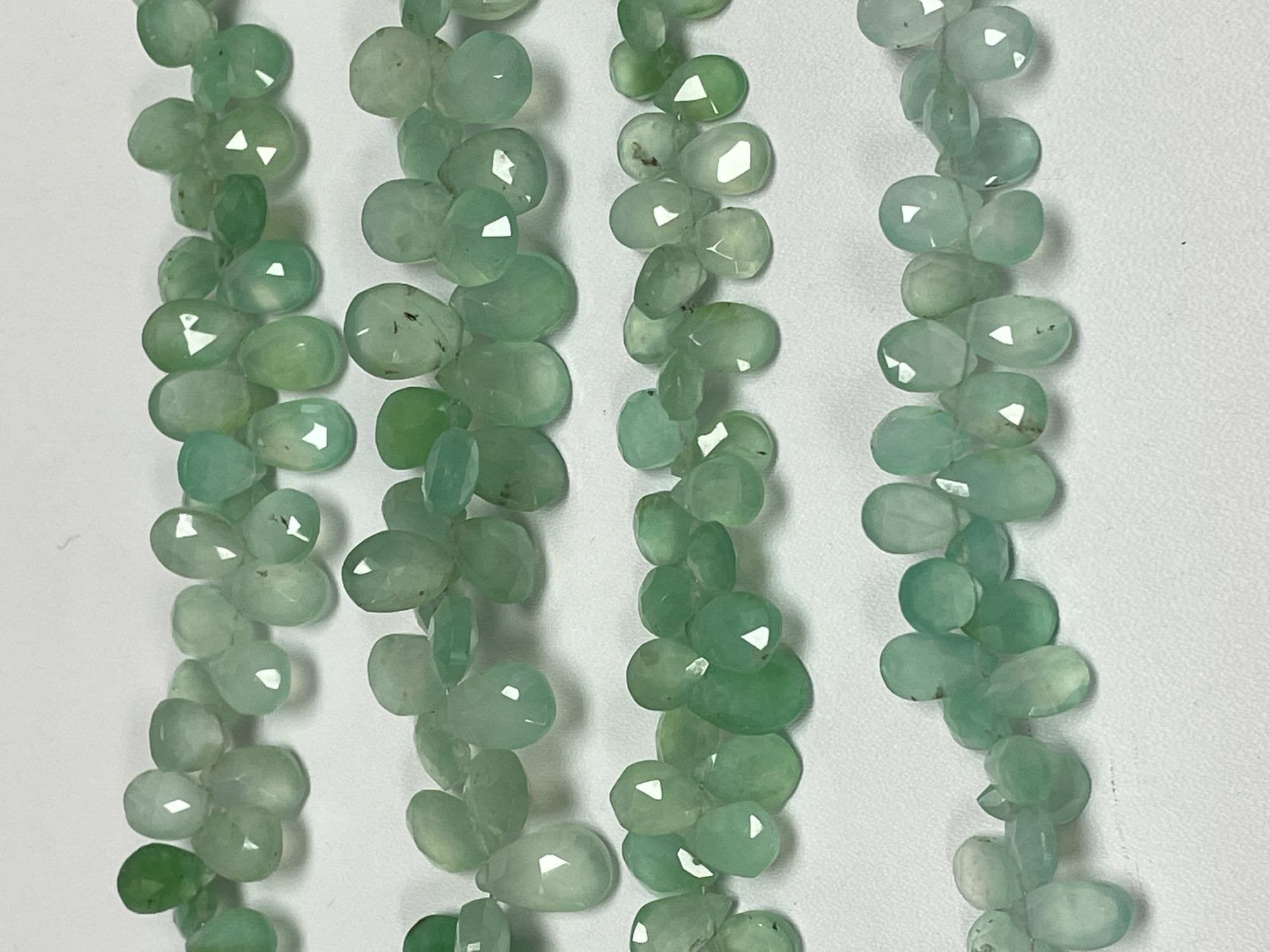 Chrysoprase Pear Faceted
