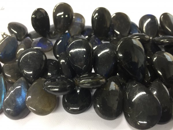 Natural Black Labradorite Pears Smooth