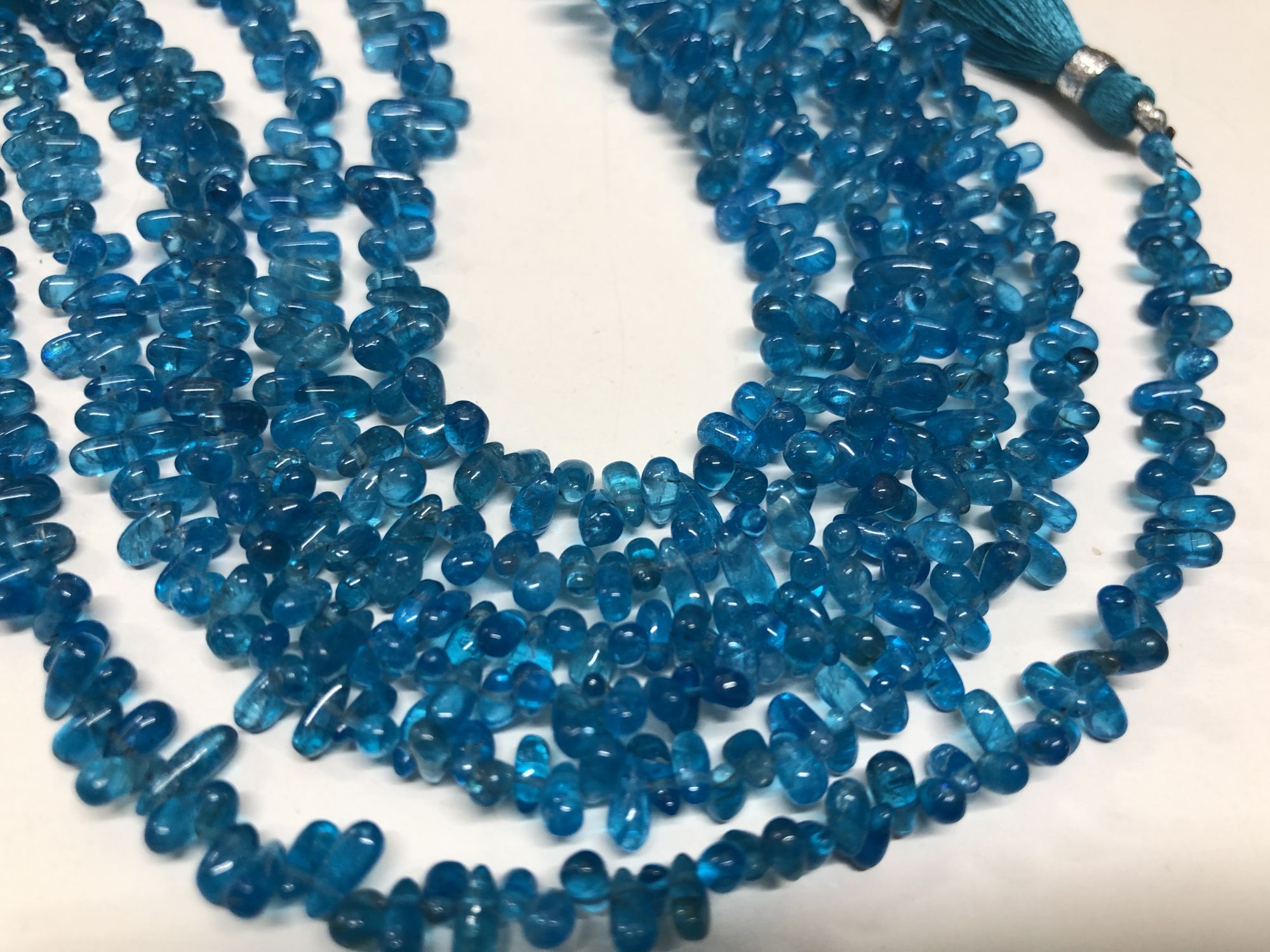 Apatite Drops Smooth