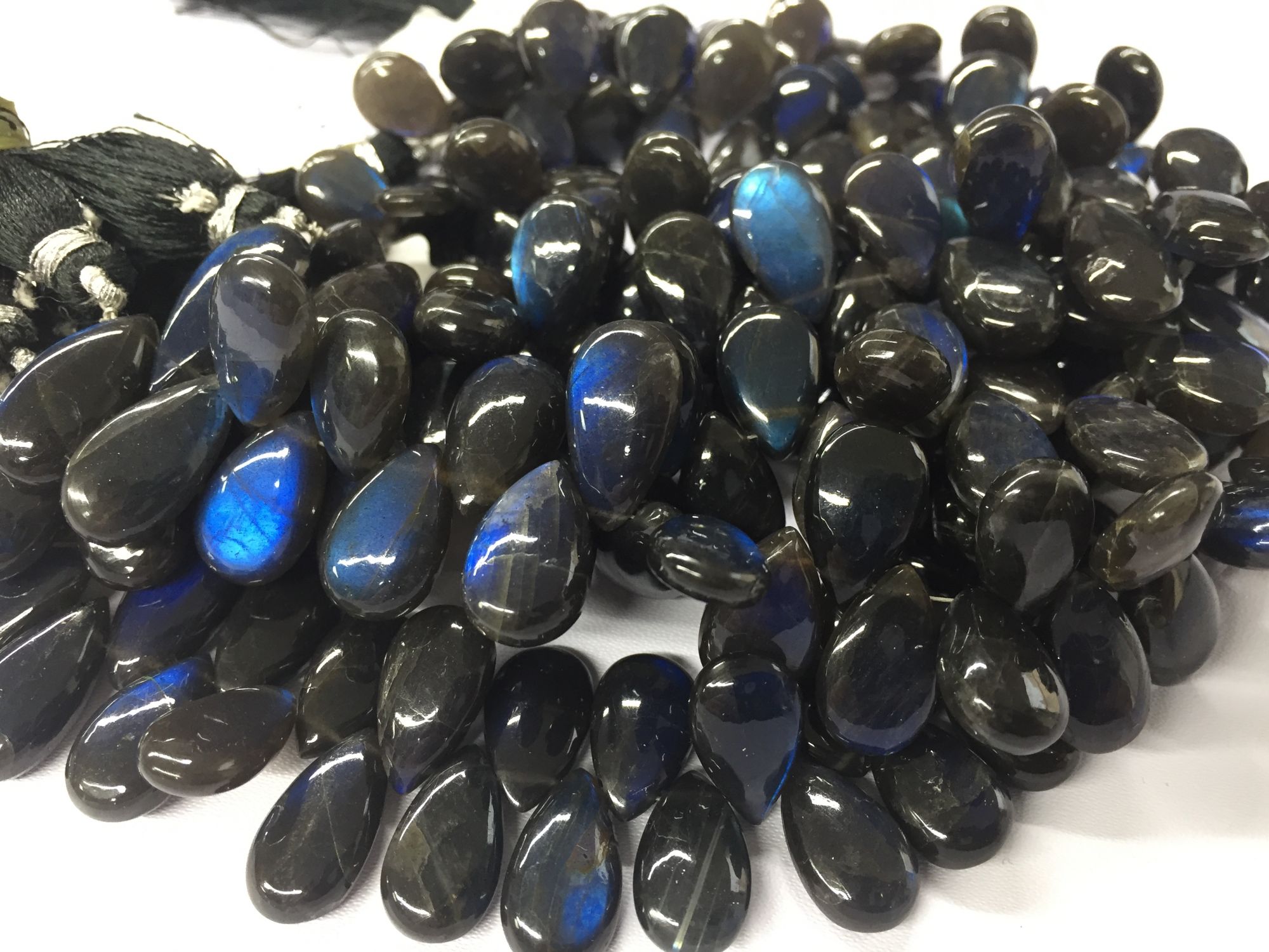 Natural Black Labradorite Pears Smooth