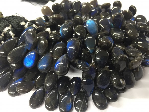 Natural Black Labradorite Pears Smooth