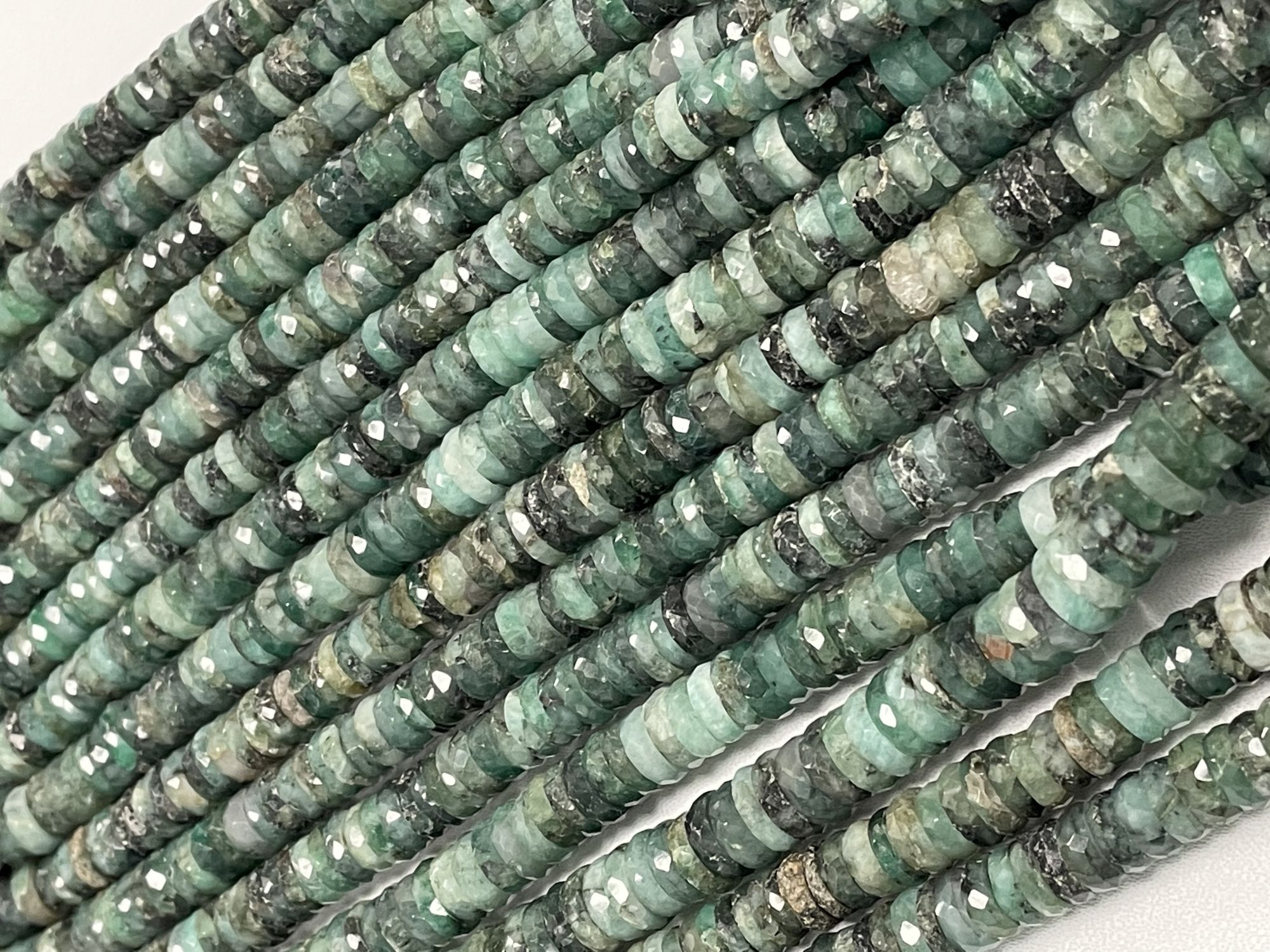 Emerald Tire Faceted