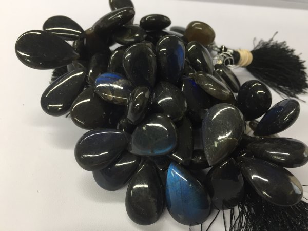 Natural Black Labradorite Pears Smooth