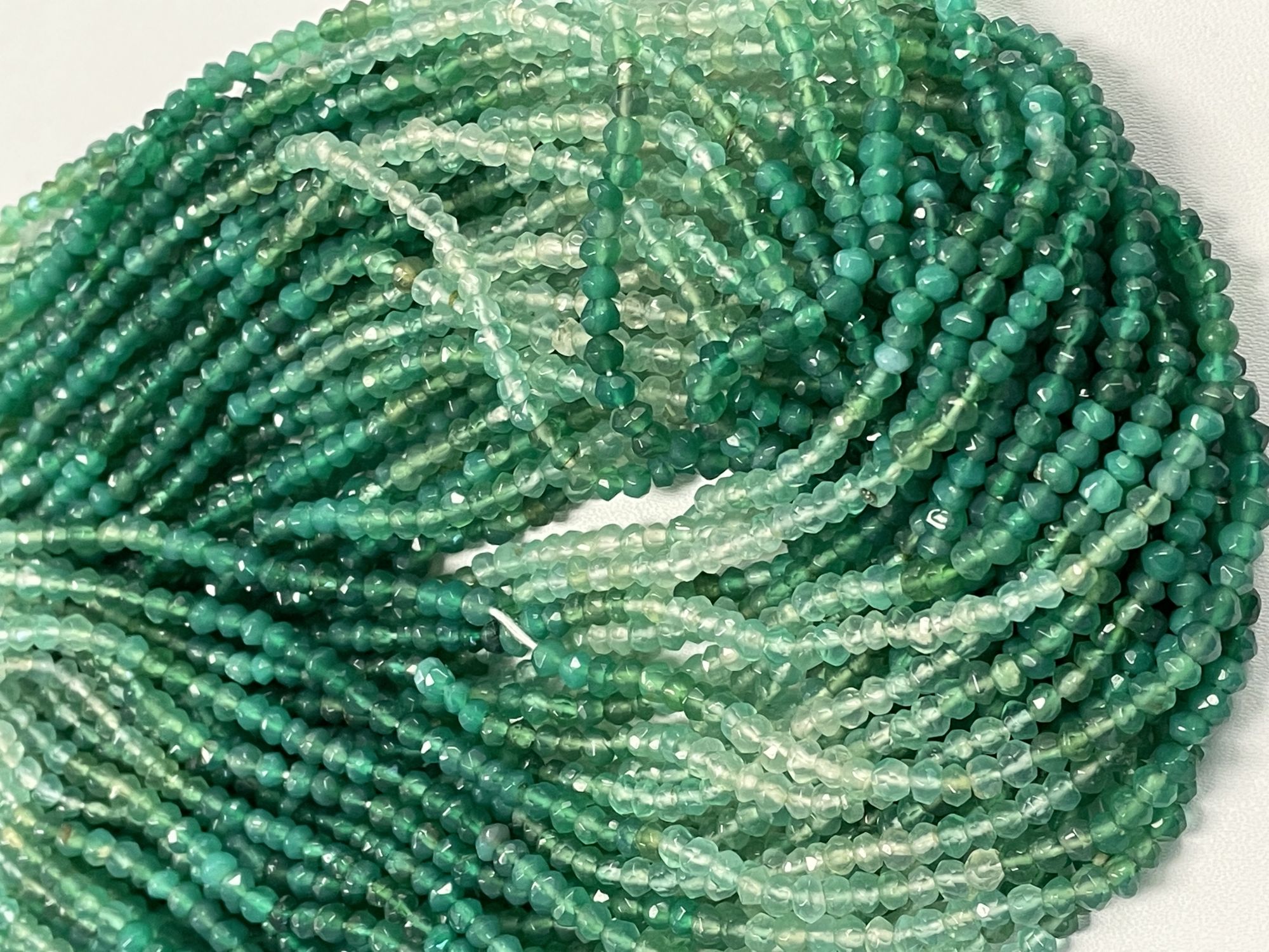 Shaded Green Onyx Rondelle Faceted