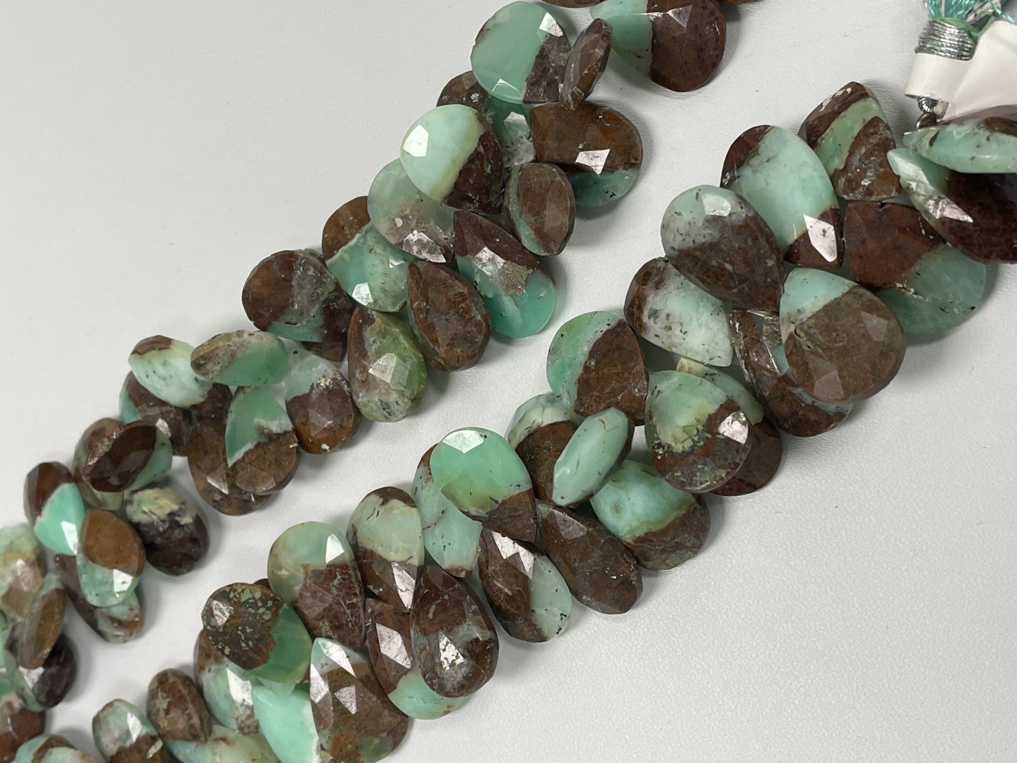 Chrysoprase Pear Faceted