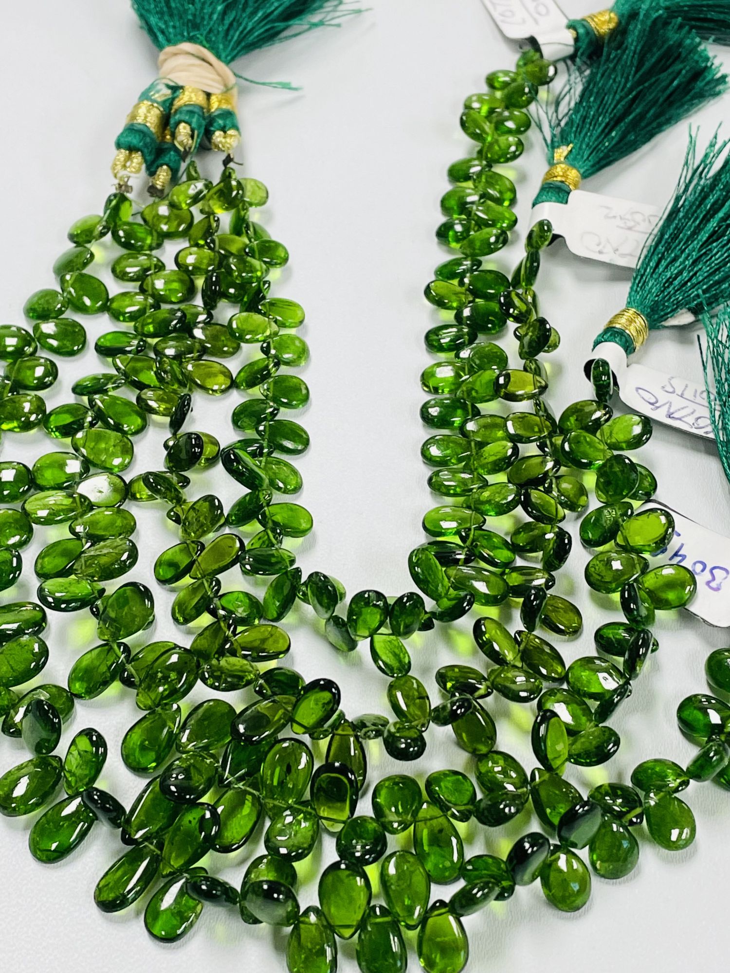 Chrome Diopside Pear Smooth