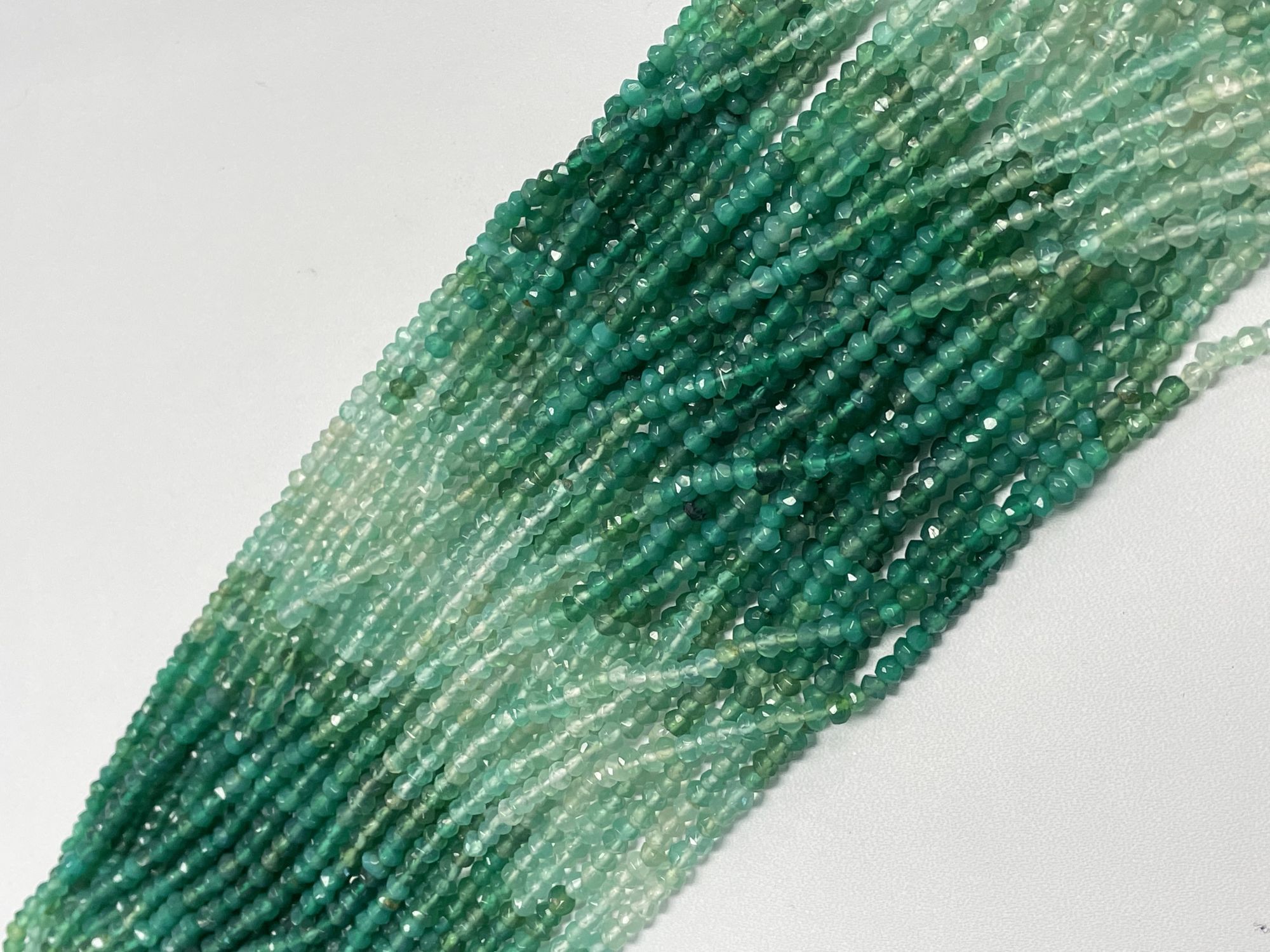 Shaded Green Onyx Rondelle Faceted