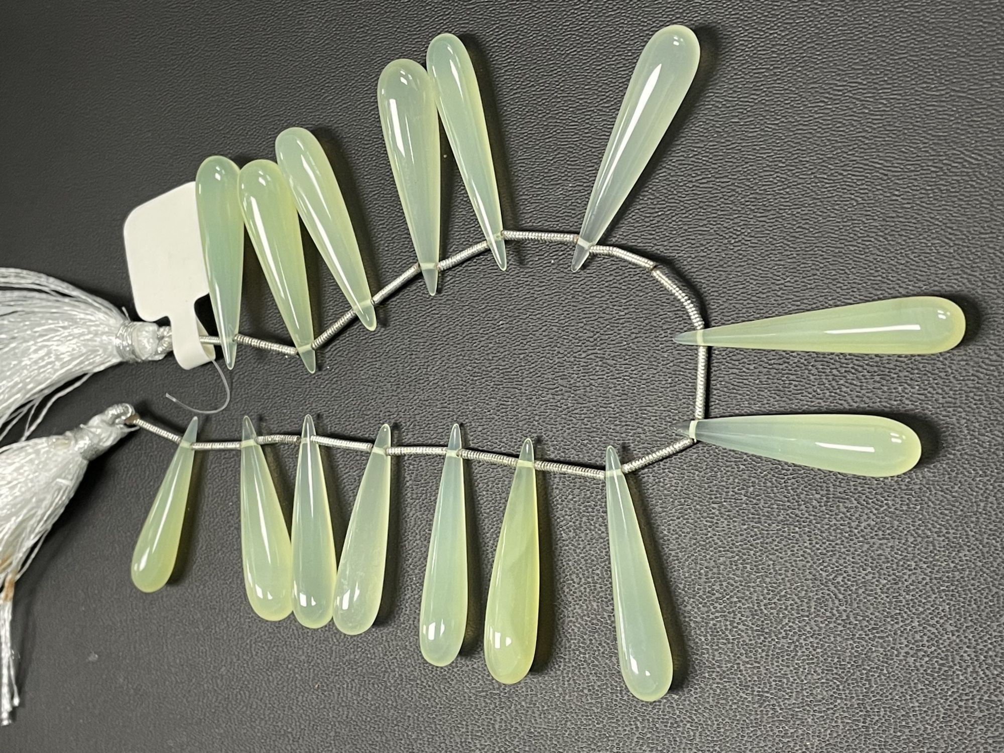 Green Chalcedony Long Drop Smooth