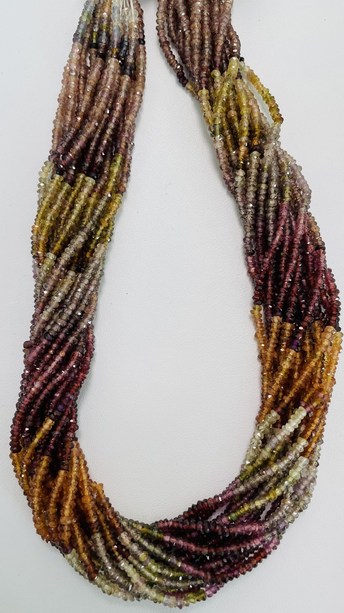 Tundru Sapphire Rondelle Faceted