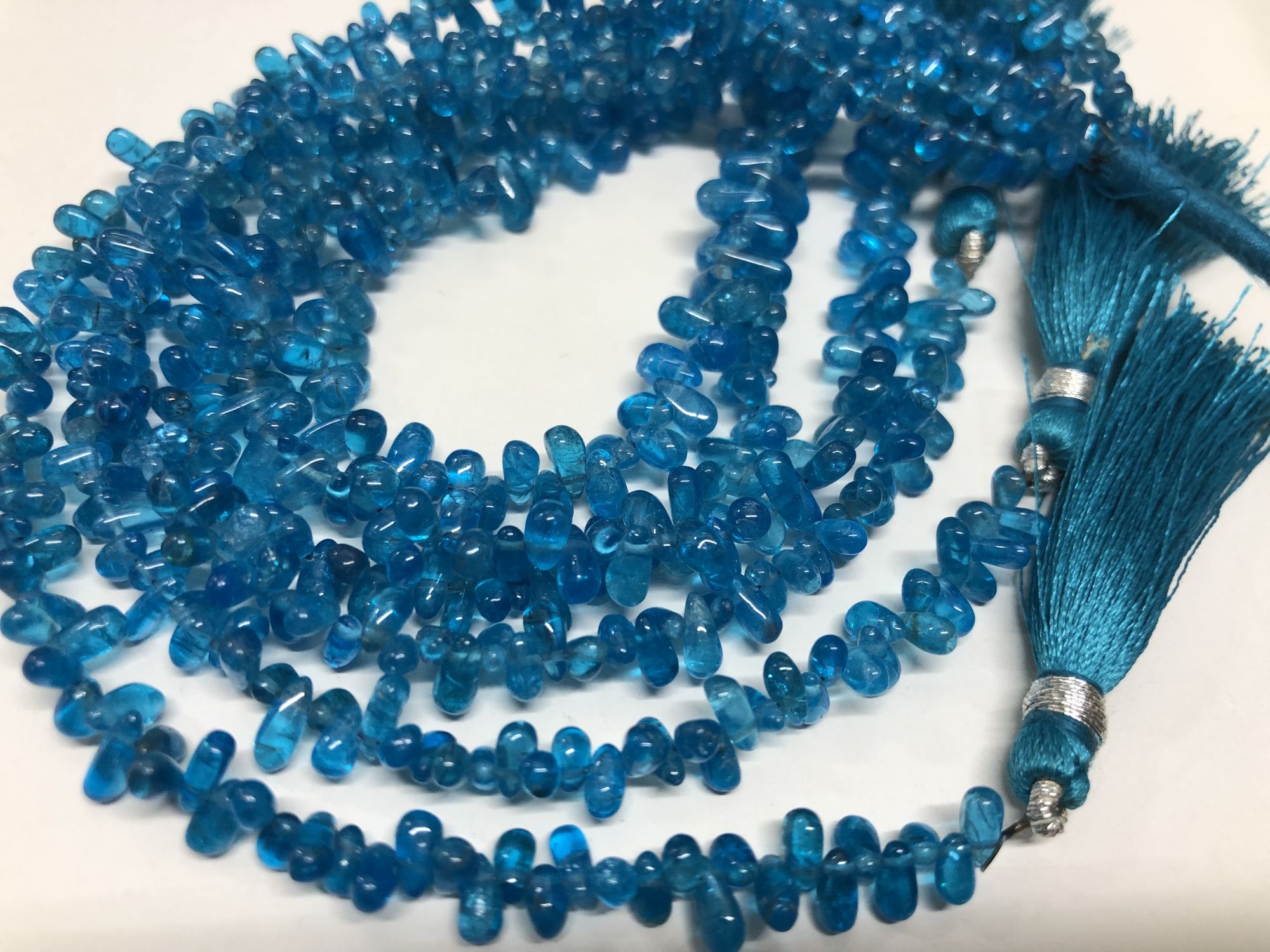 Apatite Drops Smooth