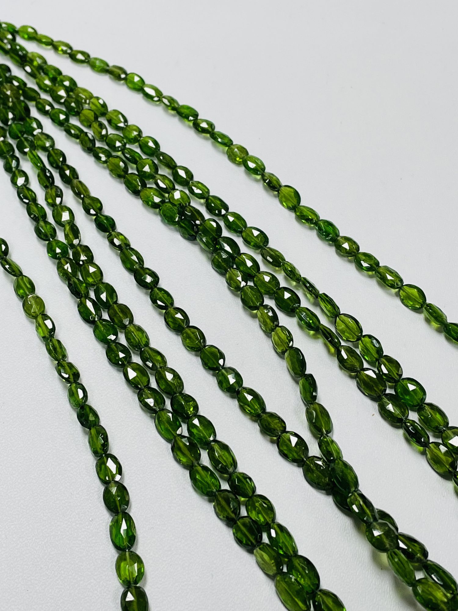 Chrome Diopside Oval Faceted