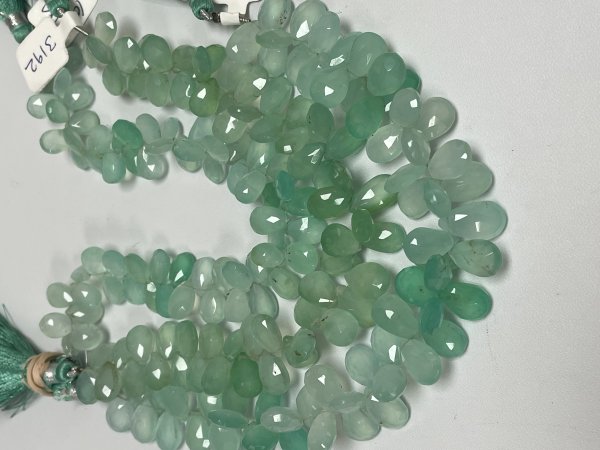 Chrysoprase Pear Faceted