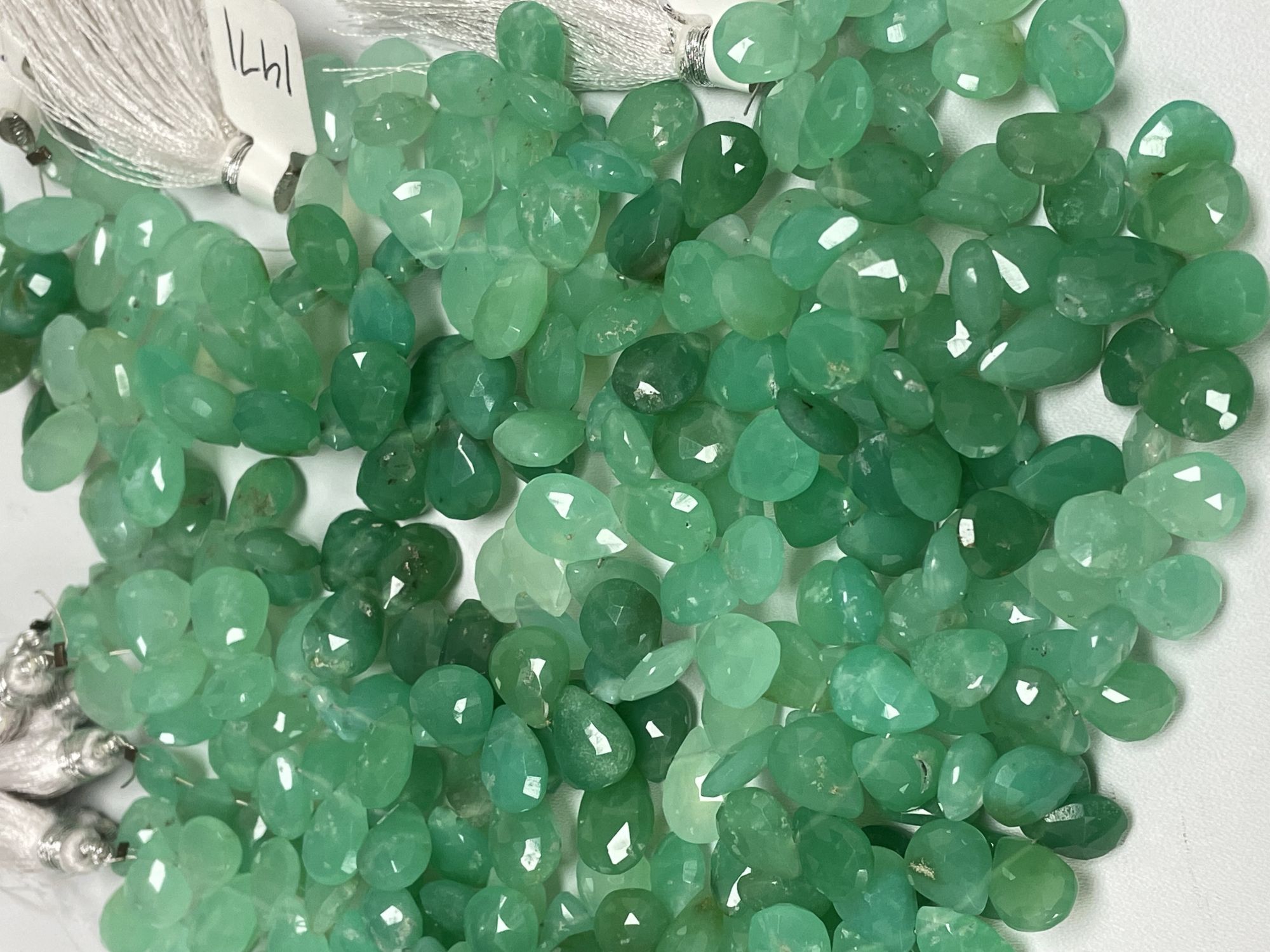 Chrysoprase Pear Faceted