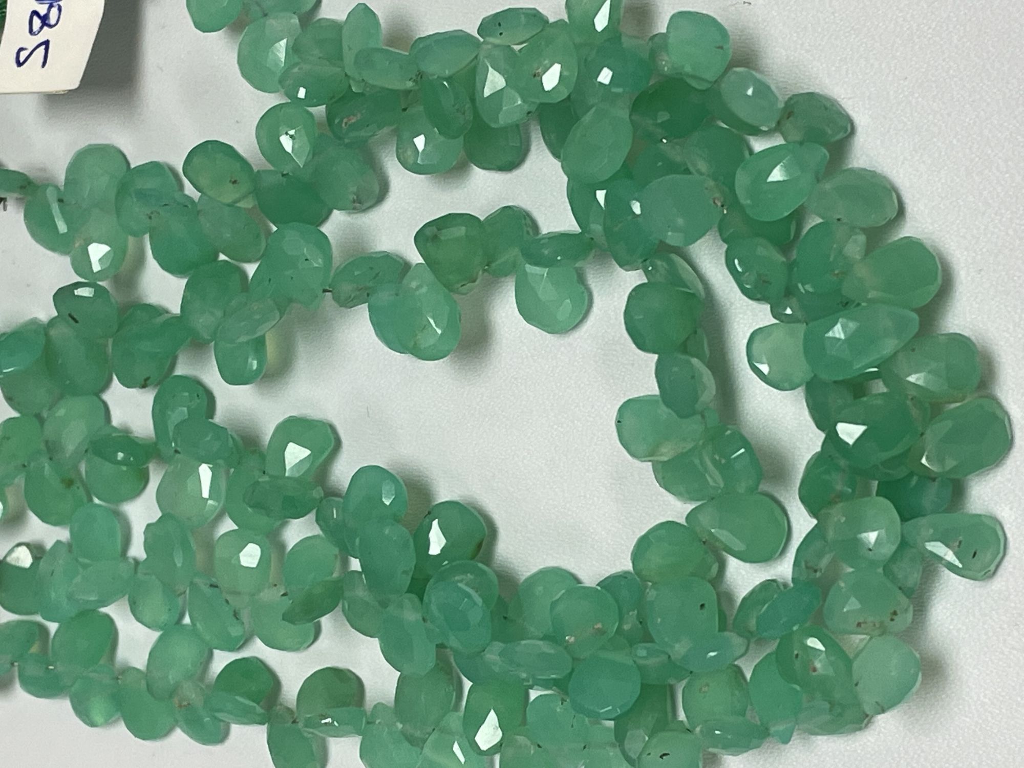 Chrysoprase Pear Faceted