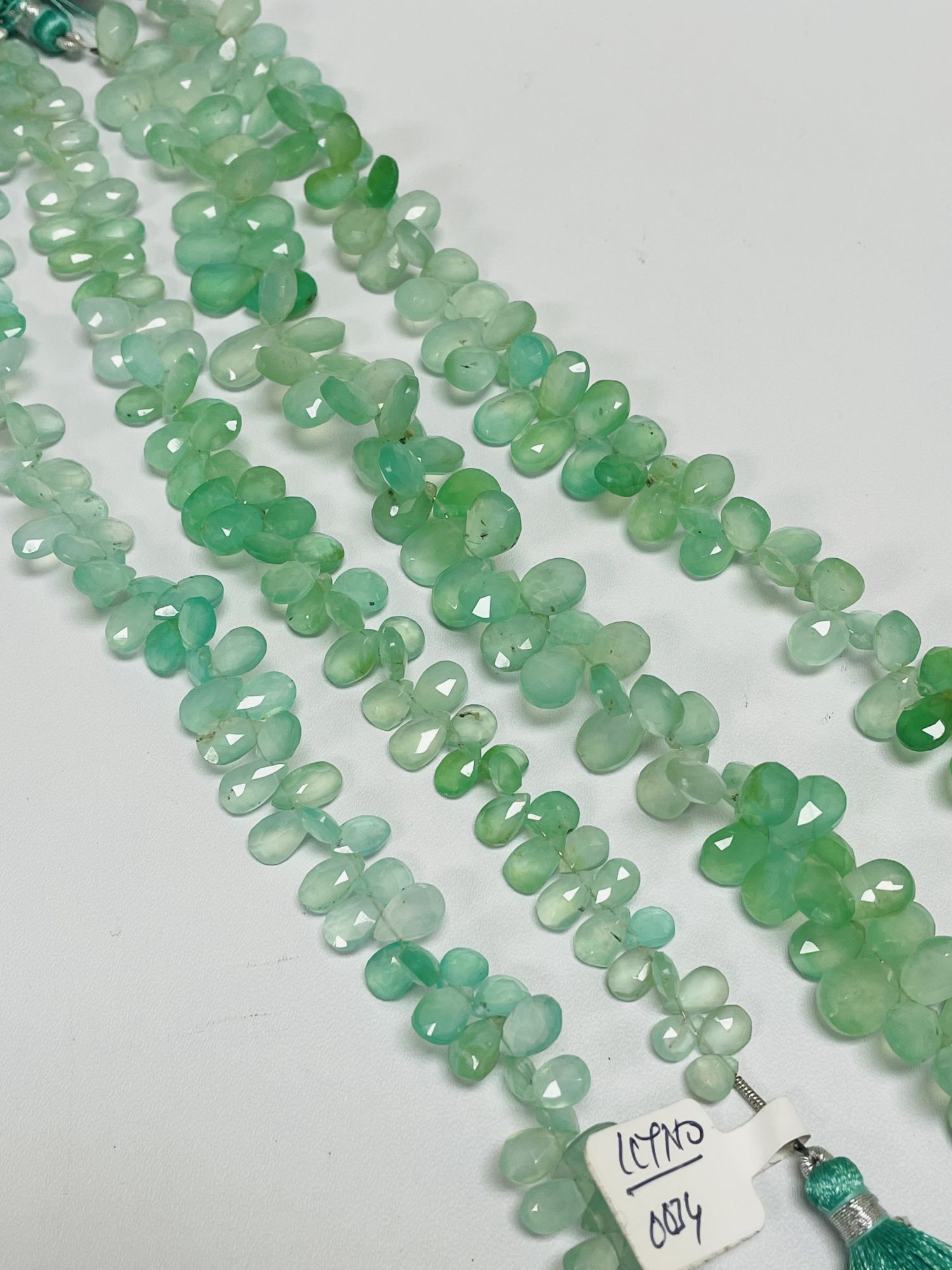 Chrysoprase Pear Faceted