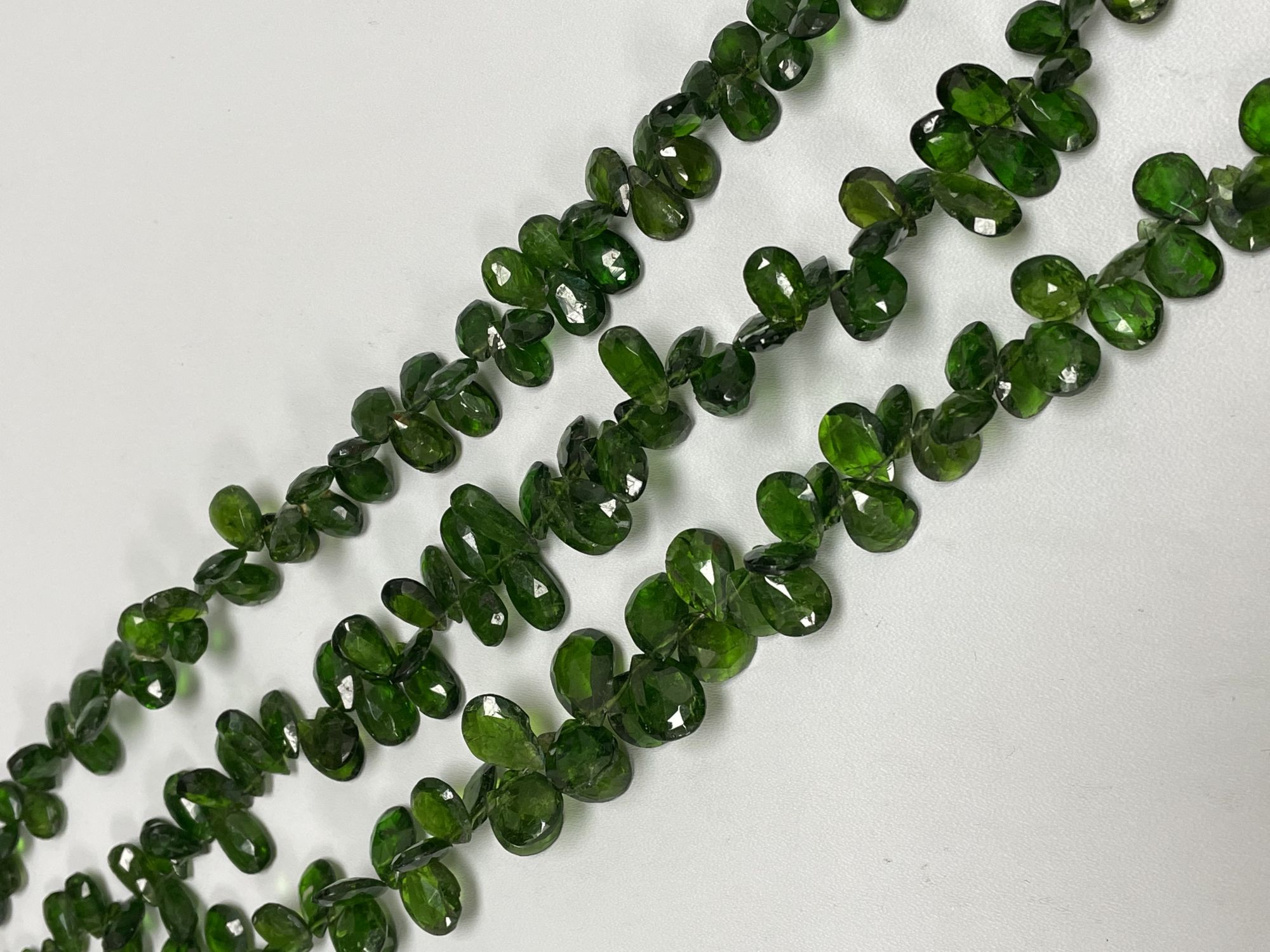 Chrome Diopside Pear Faceted
