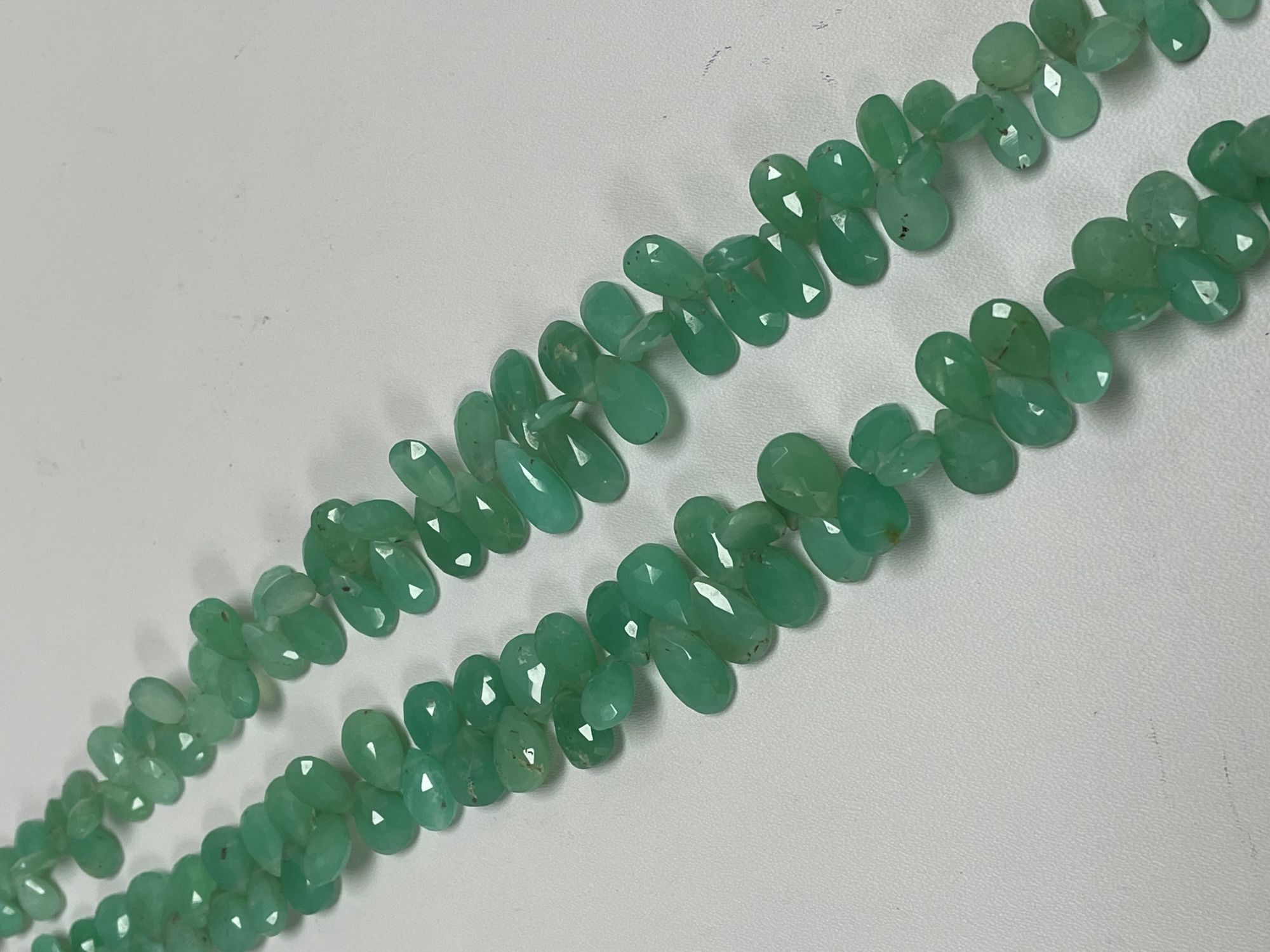 Chrysoprase Pear Faceted