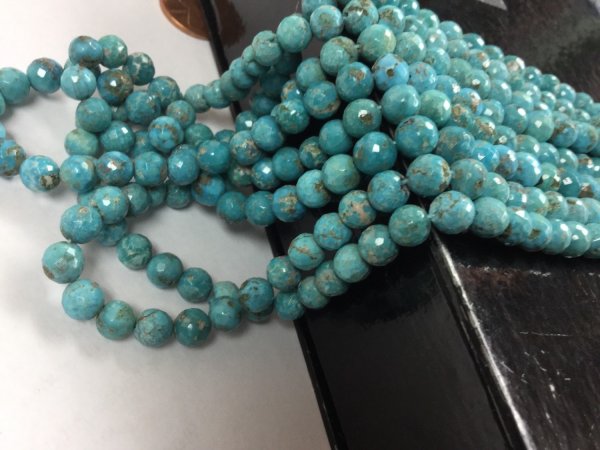 Arizona Sleeping Beauty Turquoise Round Faceted