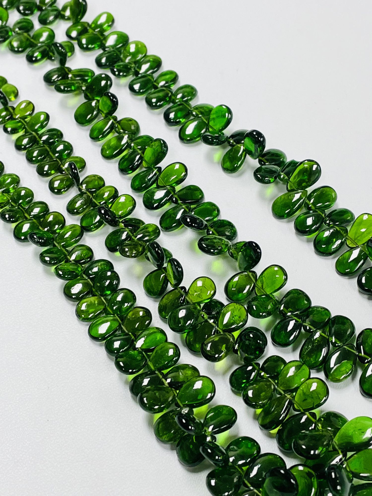 Chrome Diopside Pear Smooth