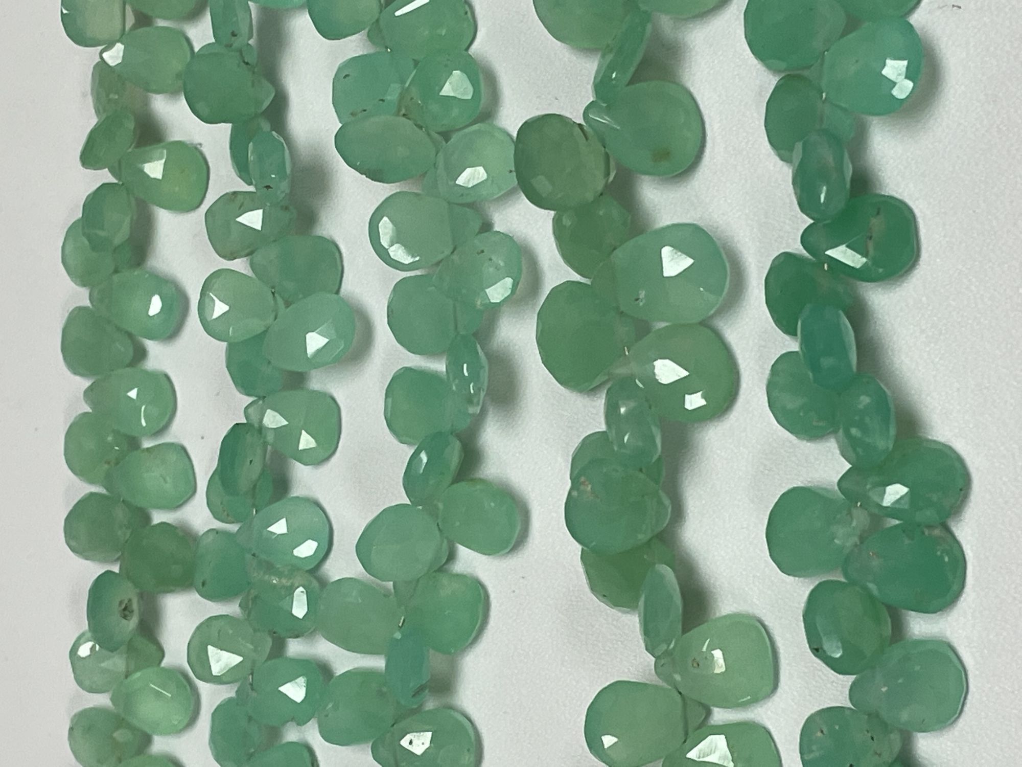 Chrysoprase Pear Faceted