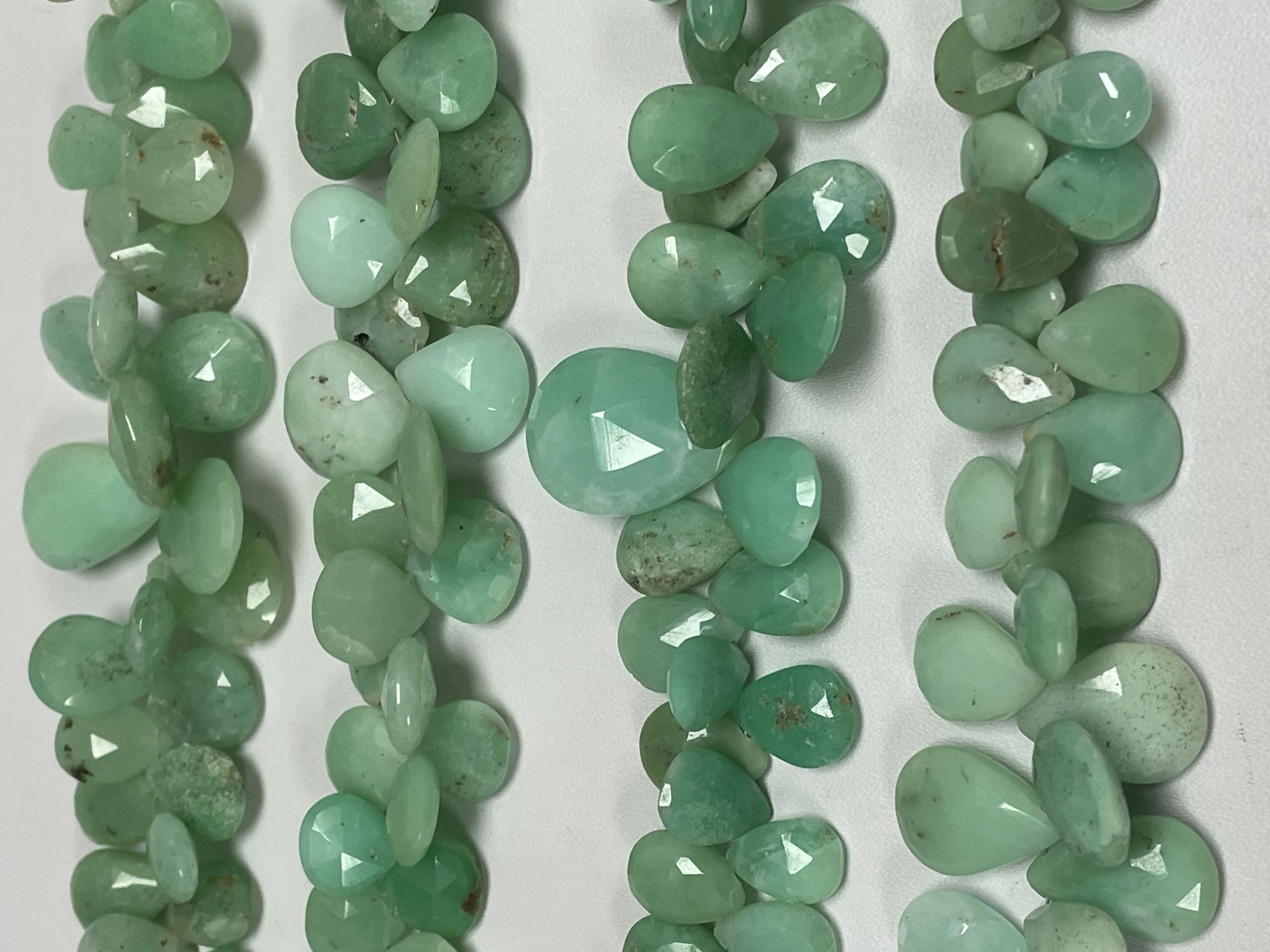 Chrysoprase Pear Faceted