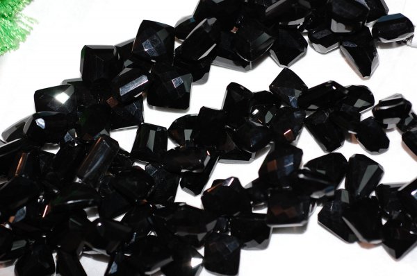 Black Spinal Funky Faceted