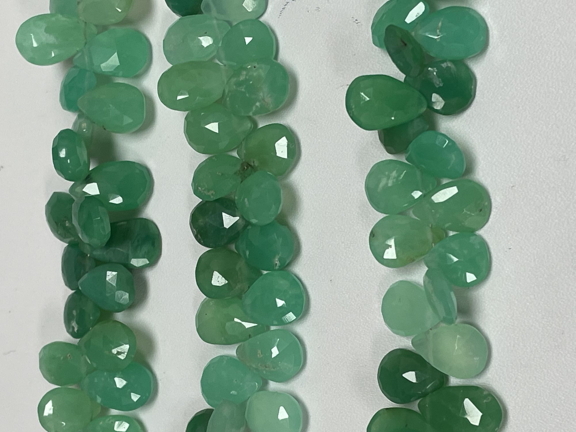 Chrysoprase Pear Faceted