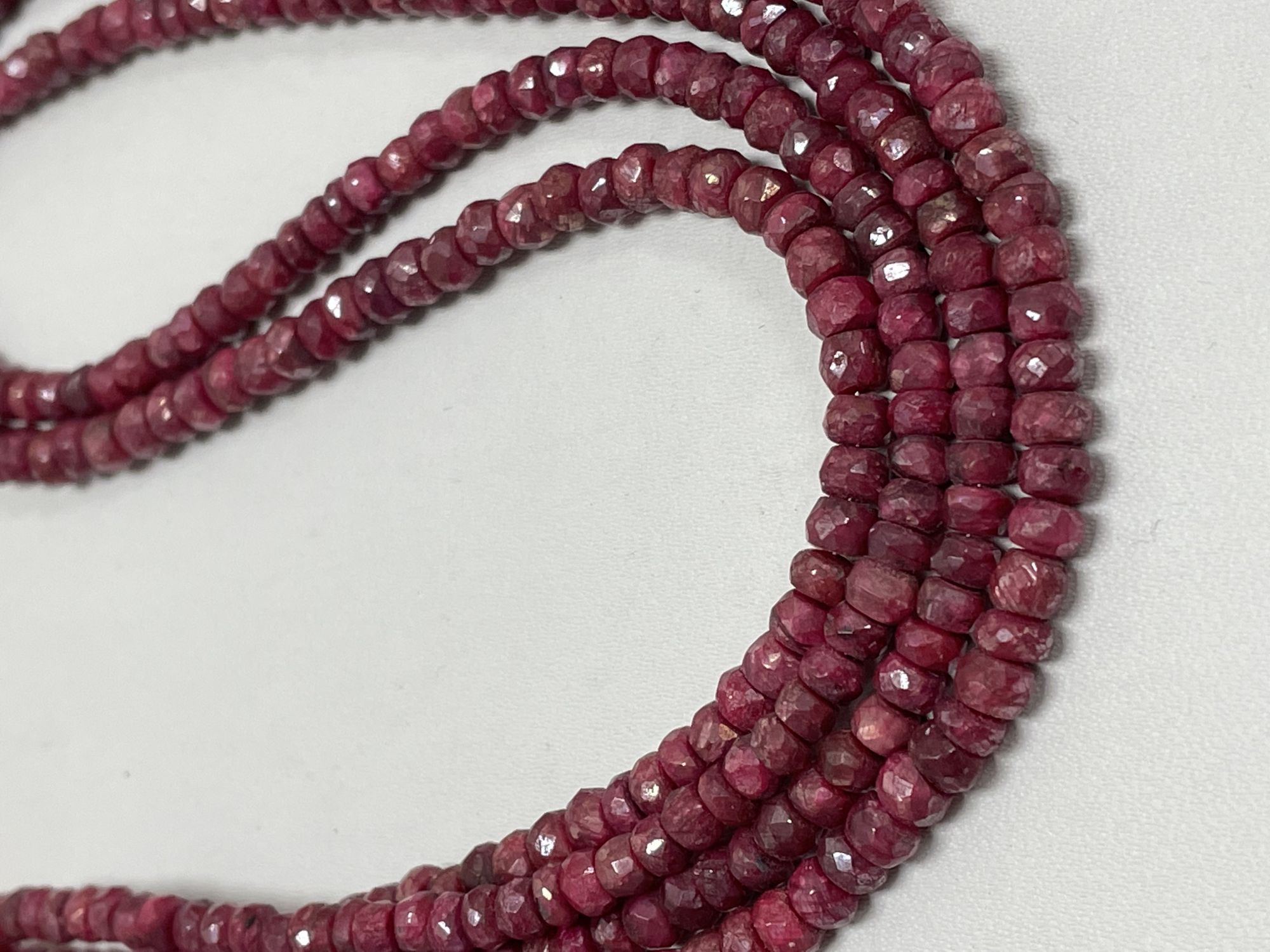 Ruby Rondelle Faceted