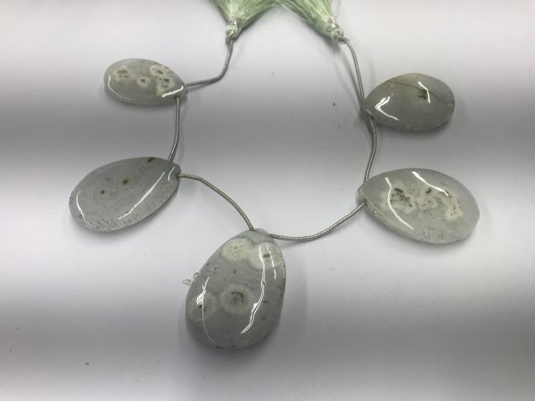 Solar Quartz Pear Smooth
