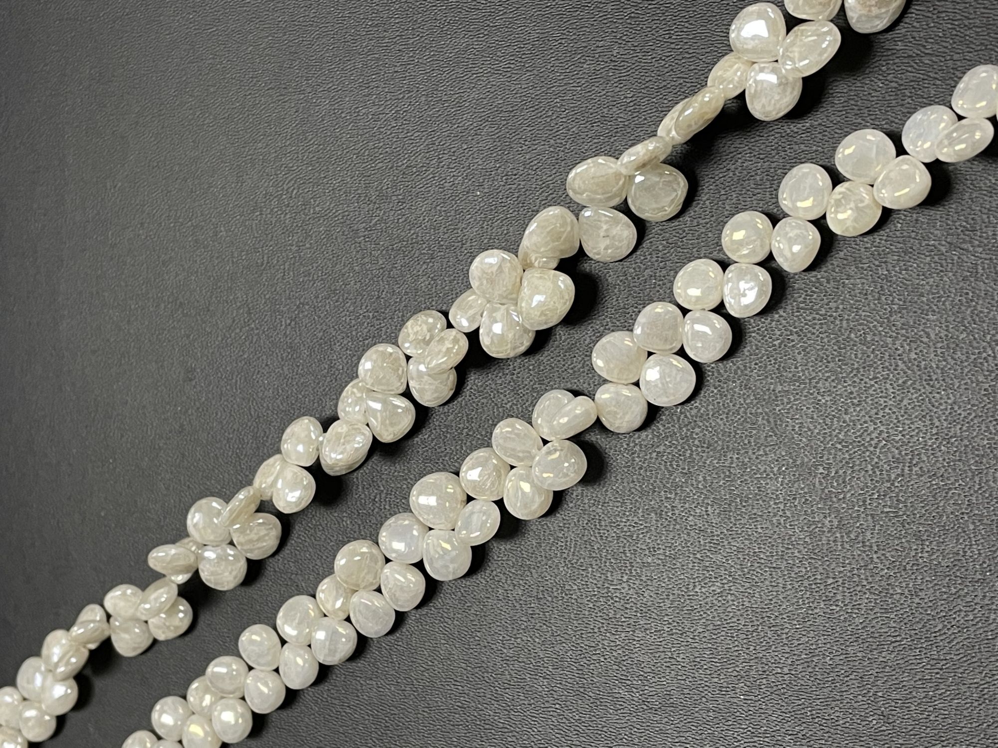 Pearl White Silverite Heart Smooth