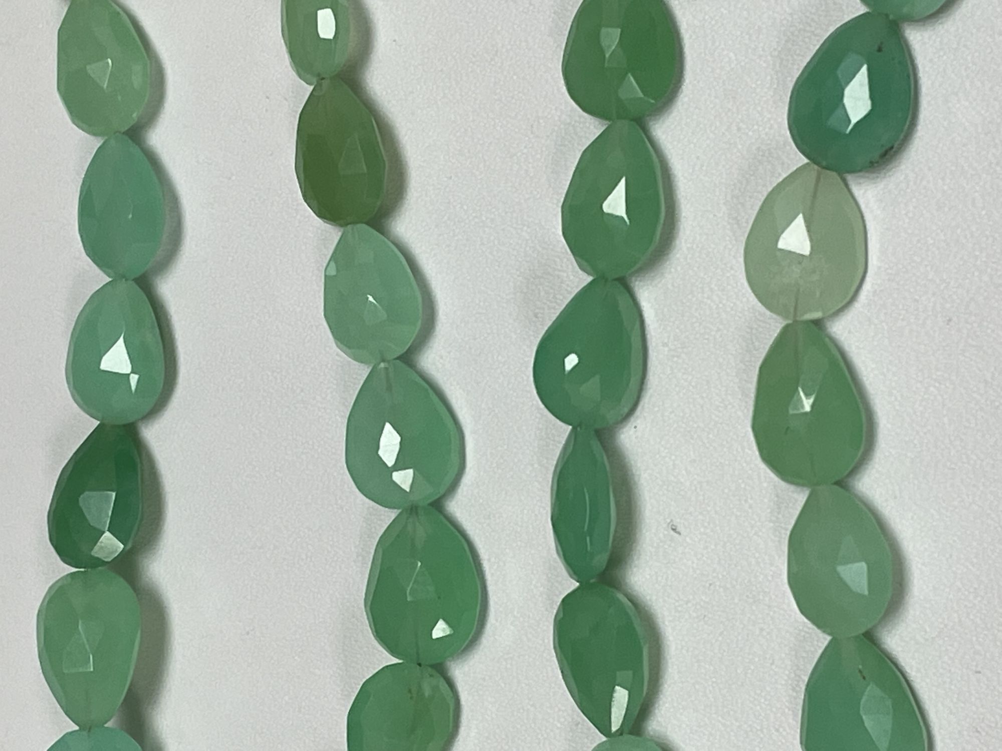 Chrysoprase Pears Top Drilled Faceted