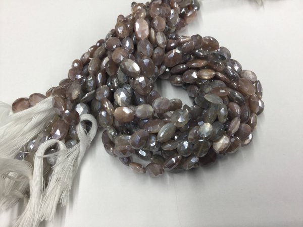 Chocolate-Cream Moonstone Ovals Faceted