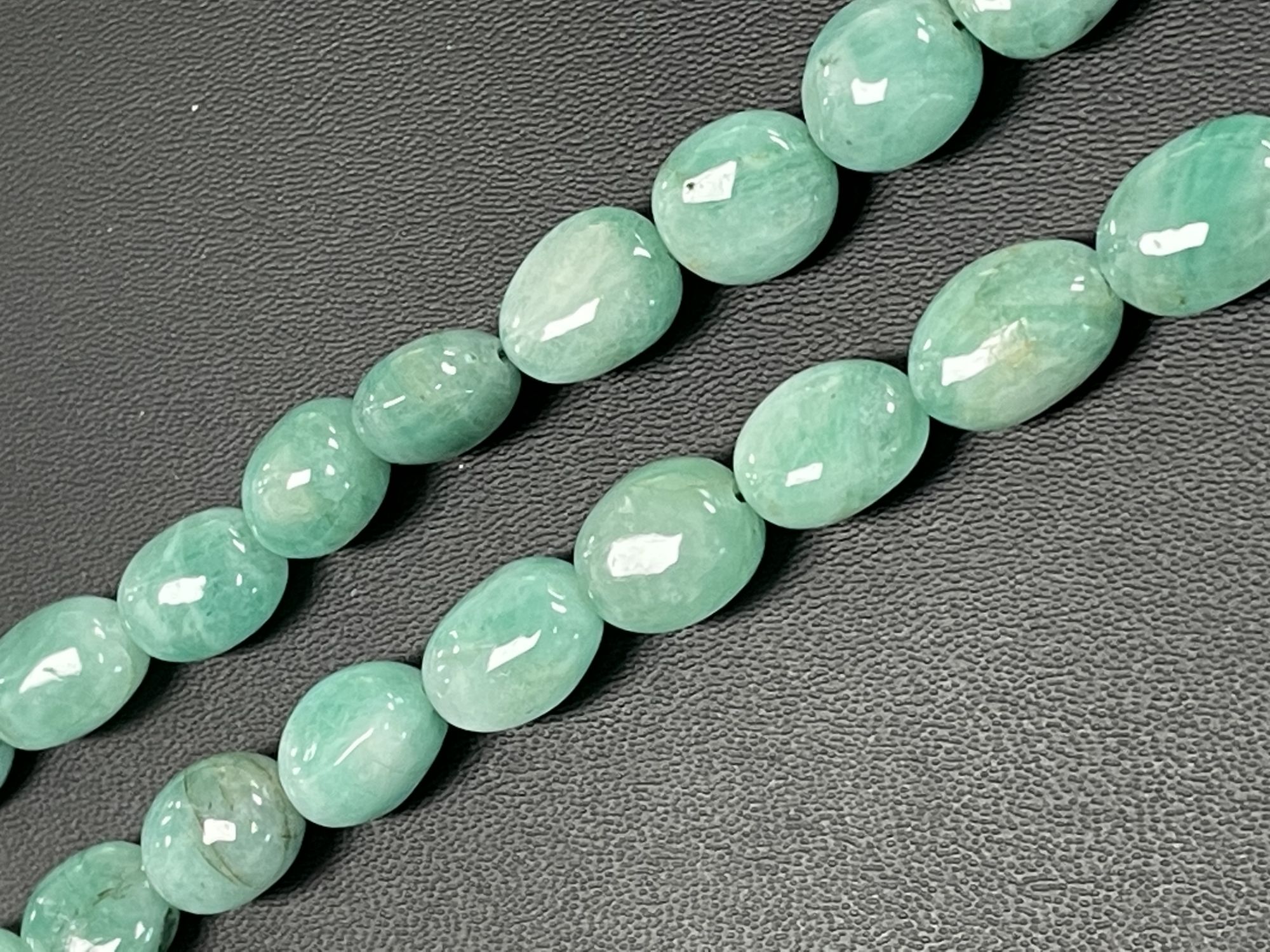 Emerald Nugget Smooth