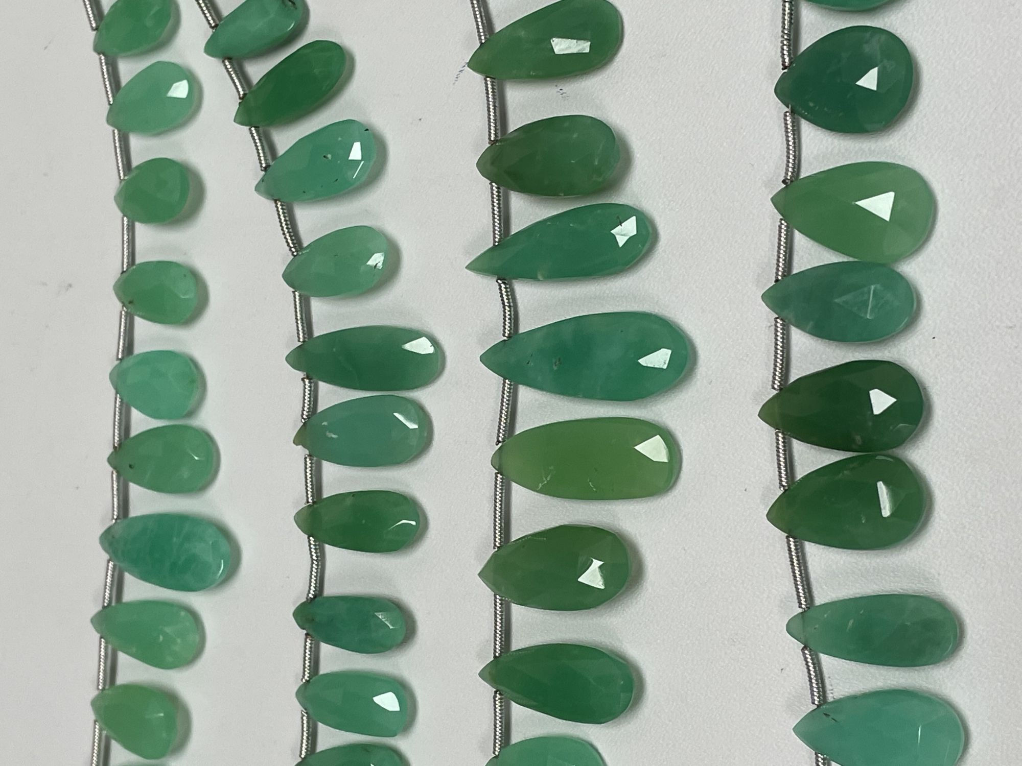 Chyrsoprase Pears Faceted