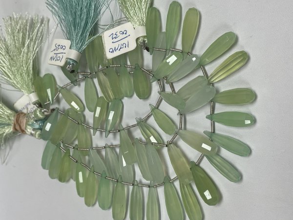 Green Chalcedony Long Drop Faceted