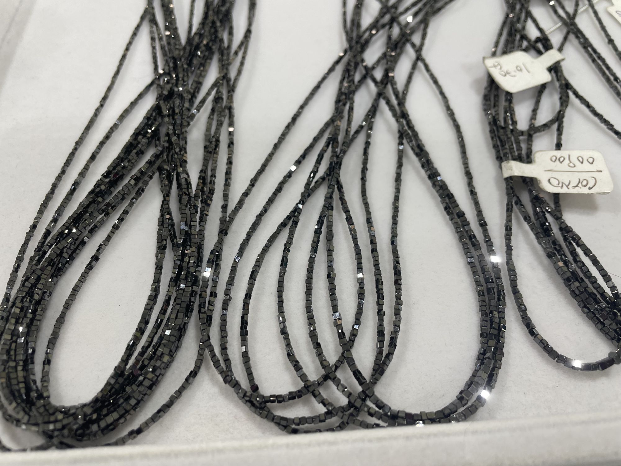 Black Diamonds Slim-Cube Faceted